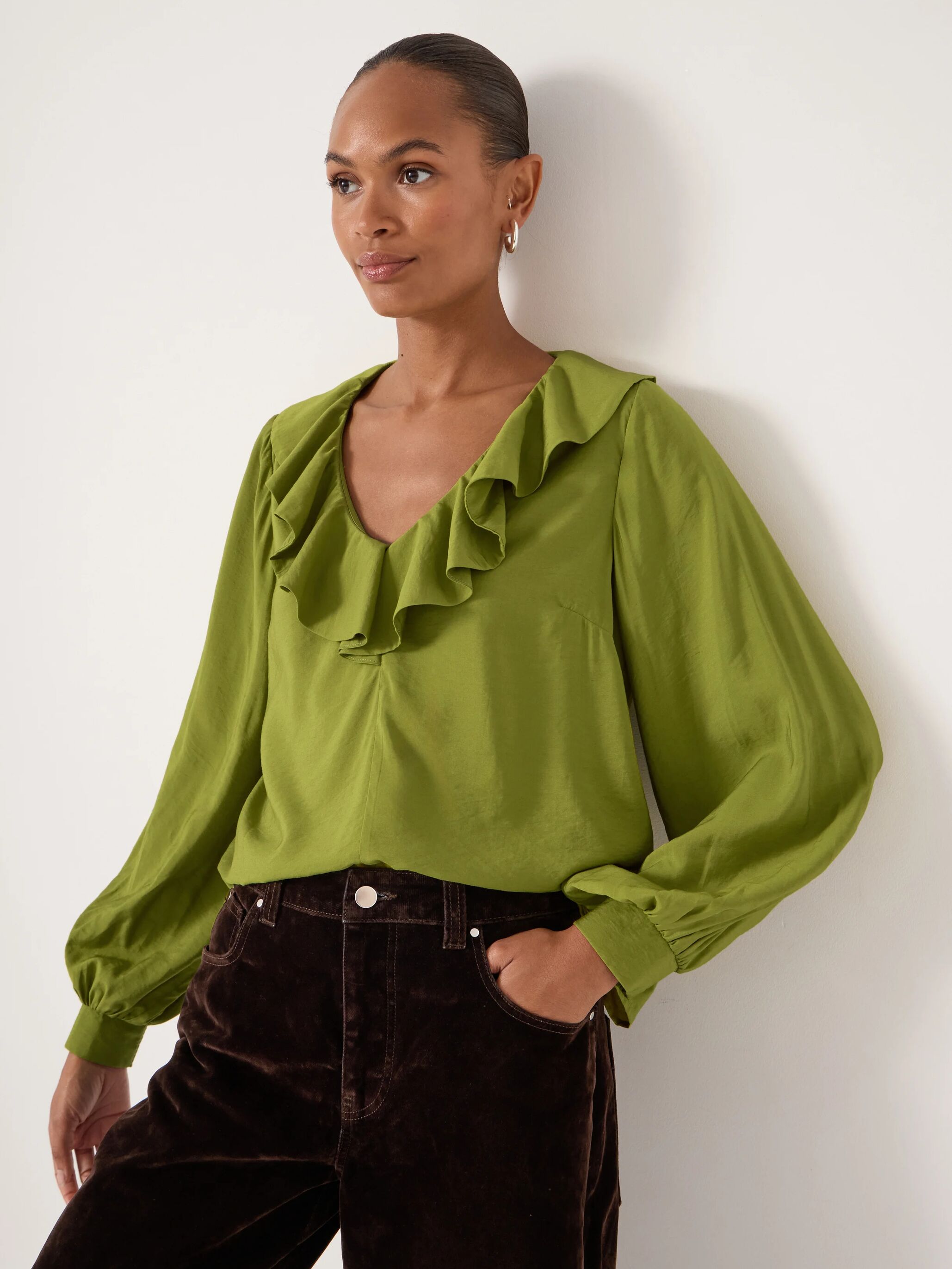 Air Flow Ruffle Blouse