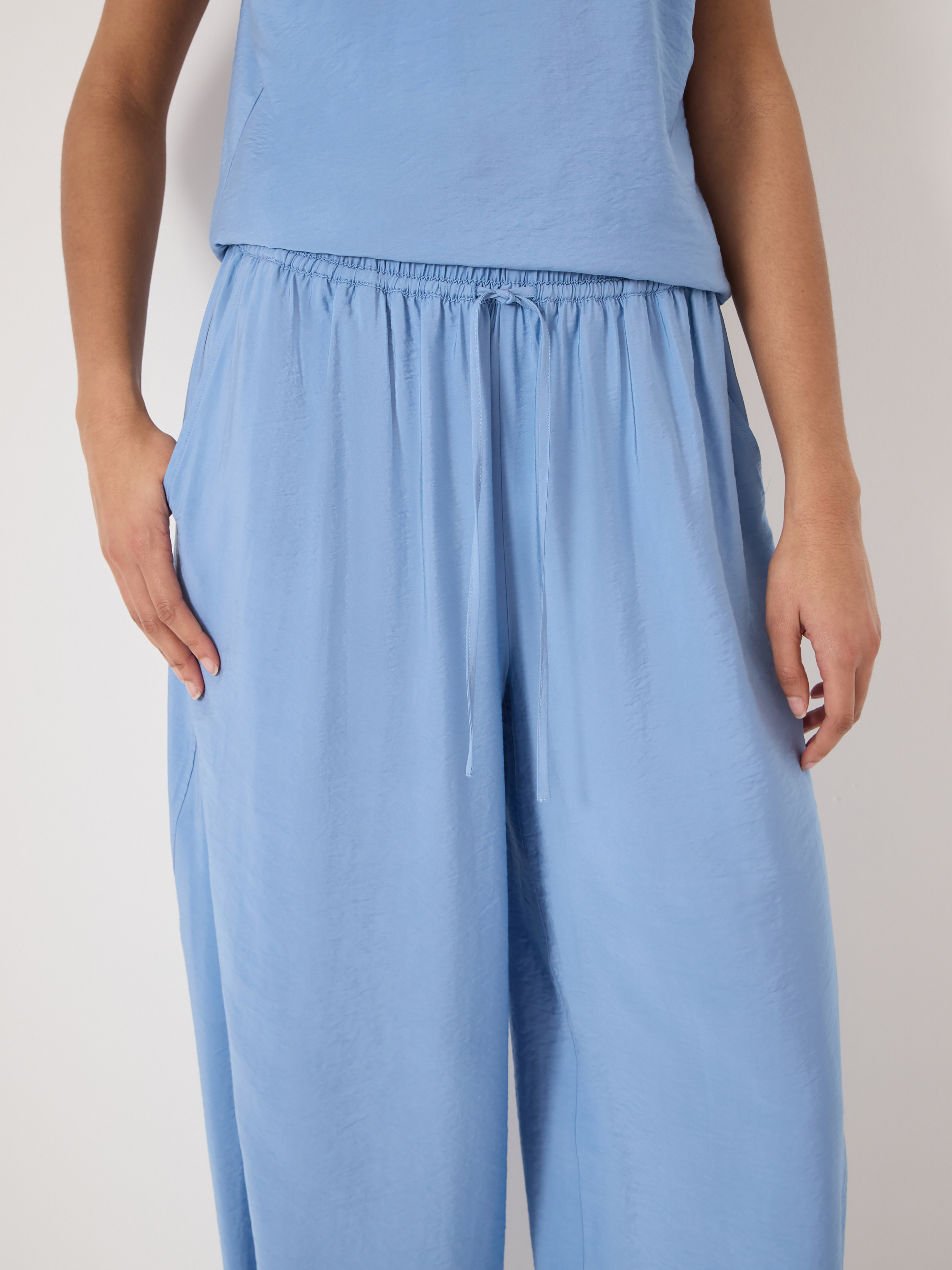 Amaris Airflow Bubble Hem Trousers