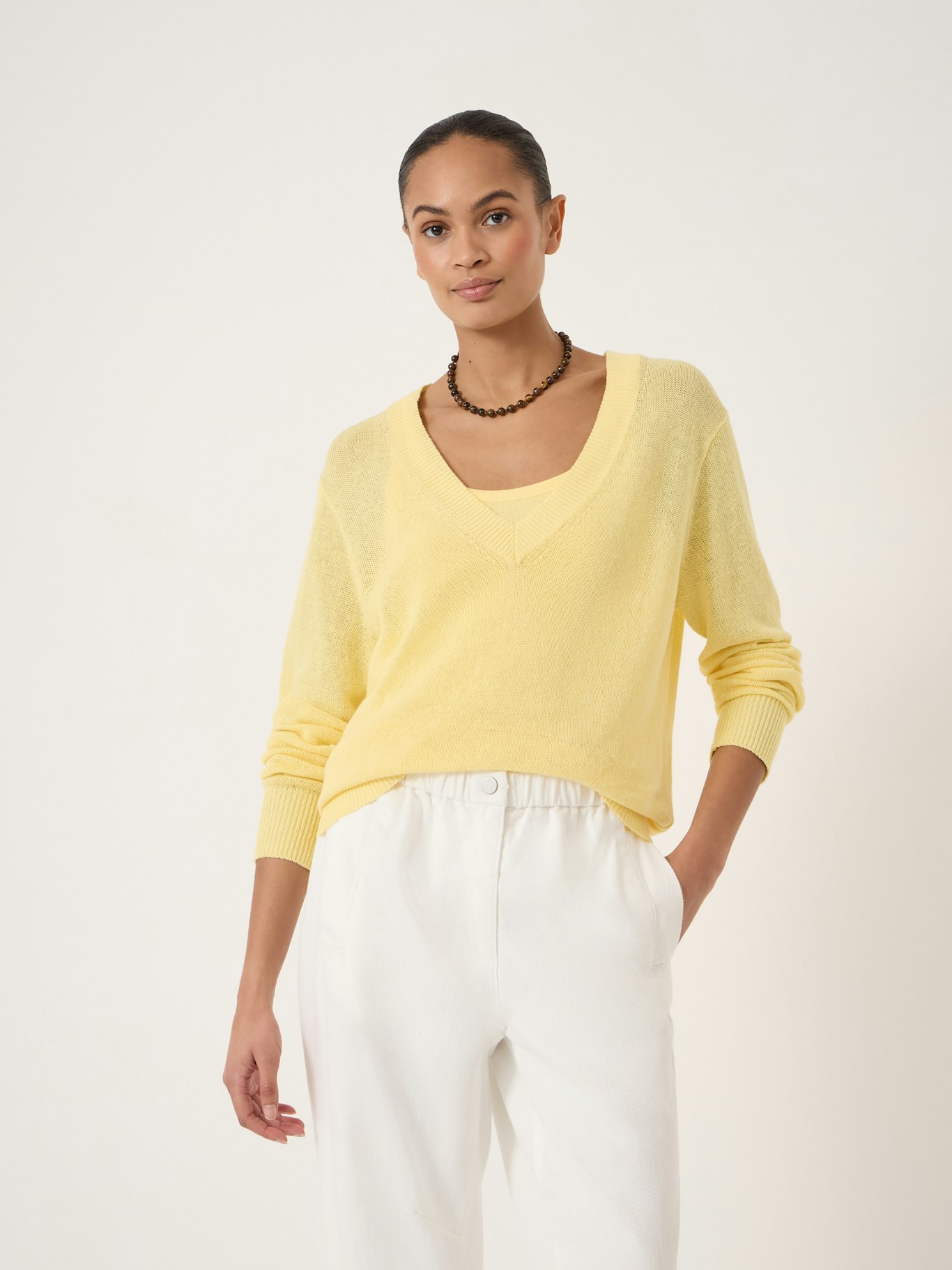 015098-0754-02 Coralie Linen Blend V Neck Jumper