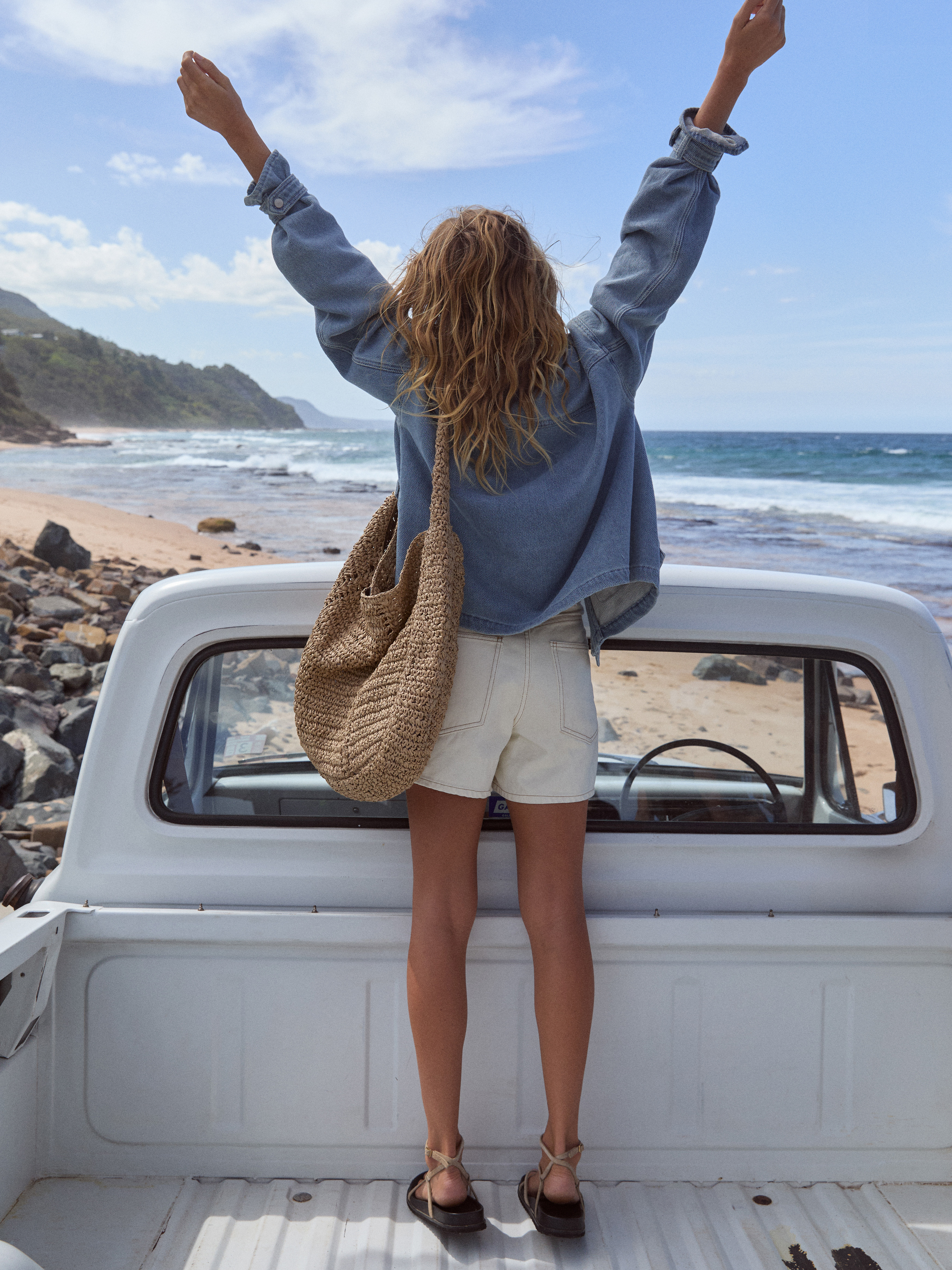 Raffia Oversized Tote Bag