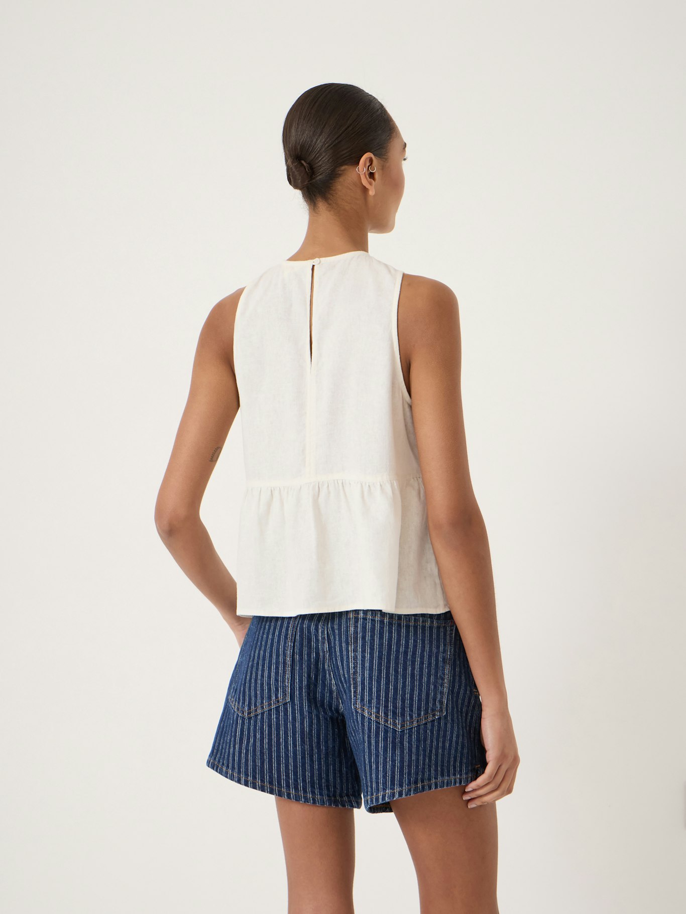 014594-0001-03 Nomie Sleeveless Linen Blend Peplum Top