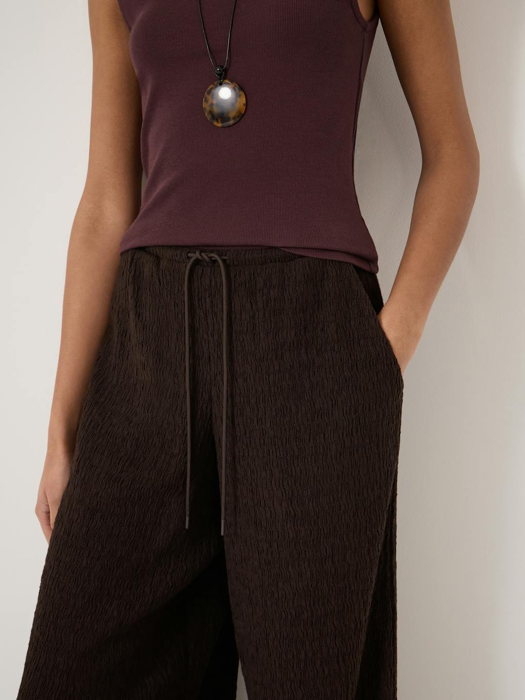 014891-0450-04 Aria Textured Jersey Wide Leg Trousers