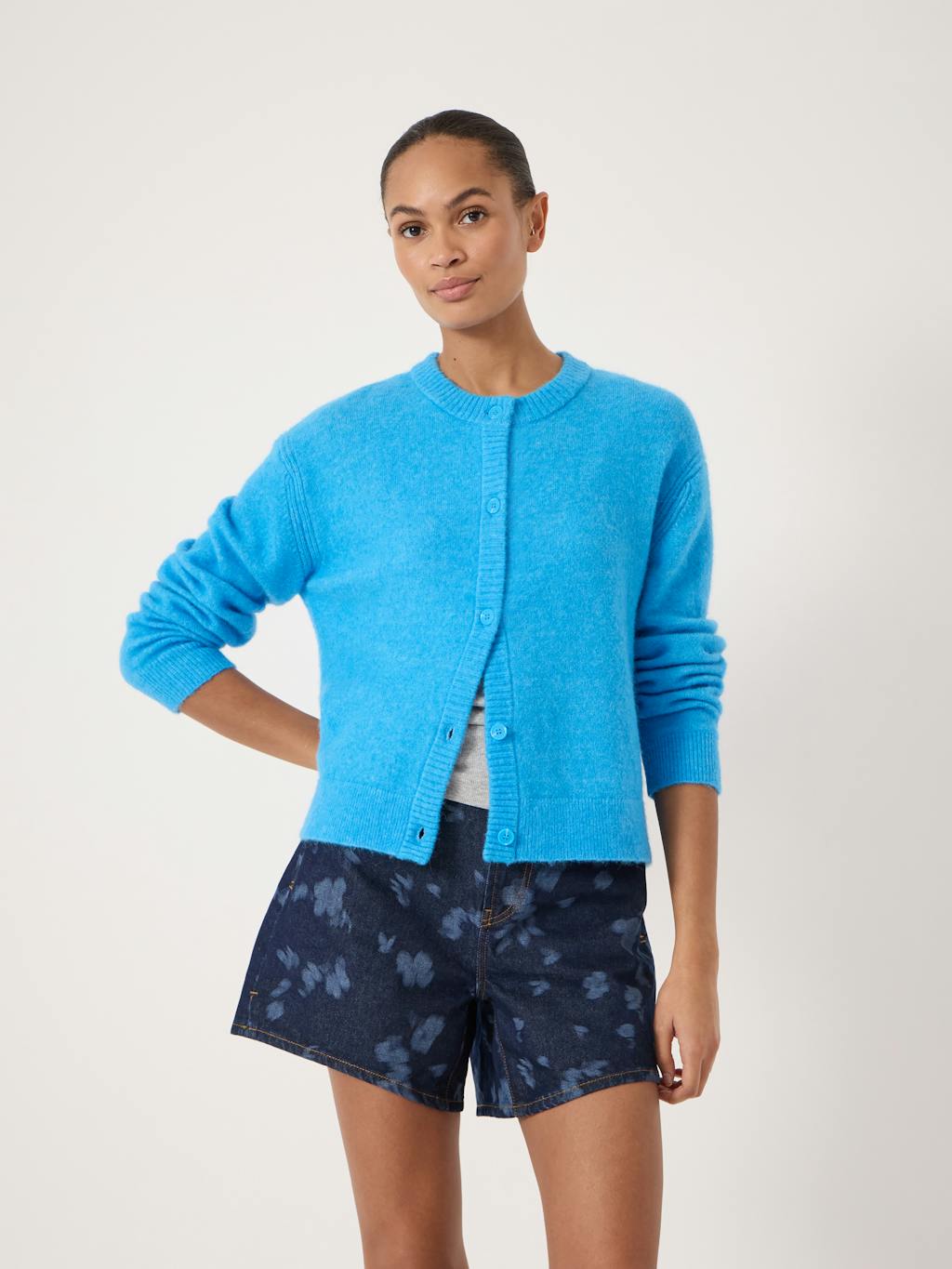 013752-1749-01 Juni Crew Neck Wool Blend Cardigan