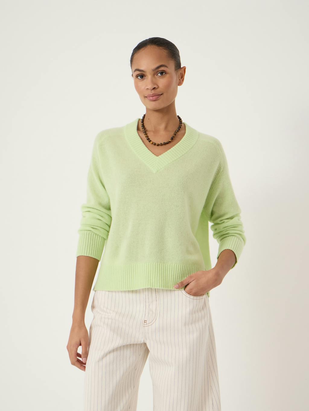 014395-2242-01 Colette Cashmere V-Neck Saddle Sleeve Jumper