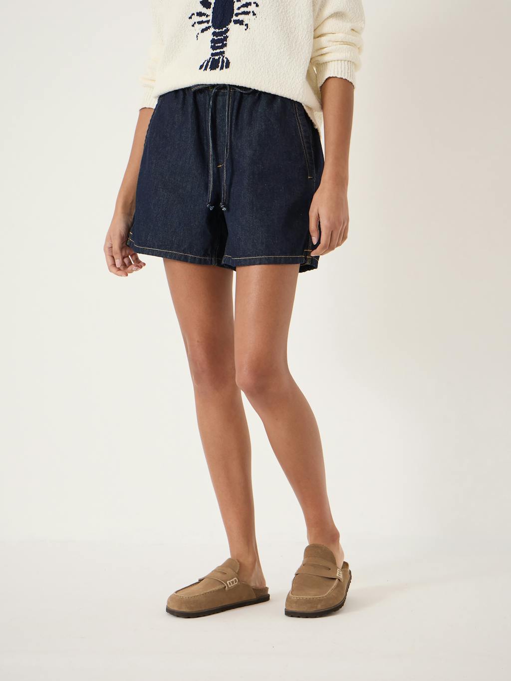 014665-4886-02 Betty Denim Pull On Shorts