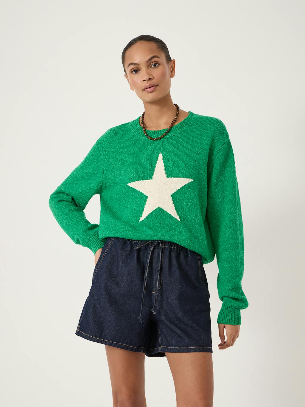 014711-2157-01 Hallie Crew Neck Star Graphic Jumper
