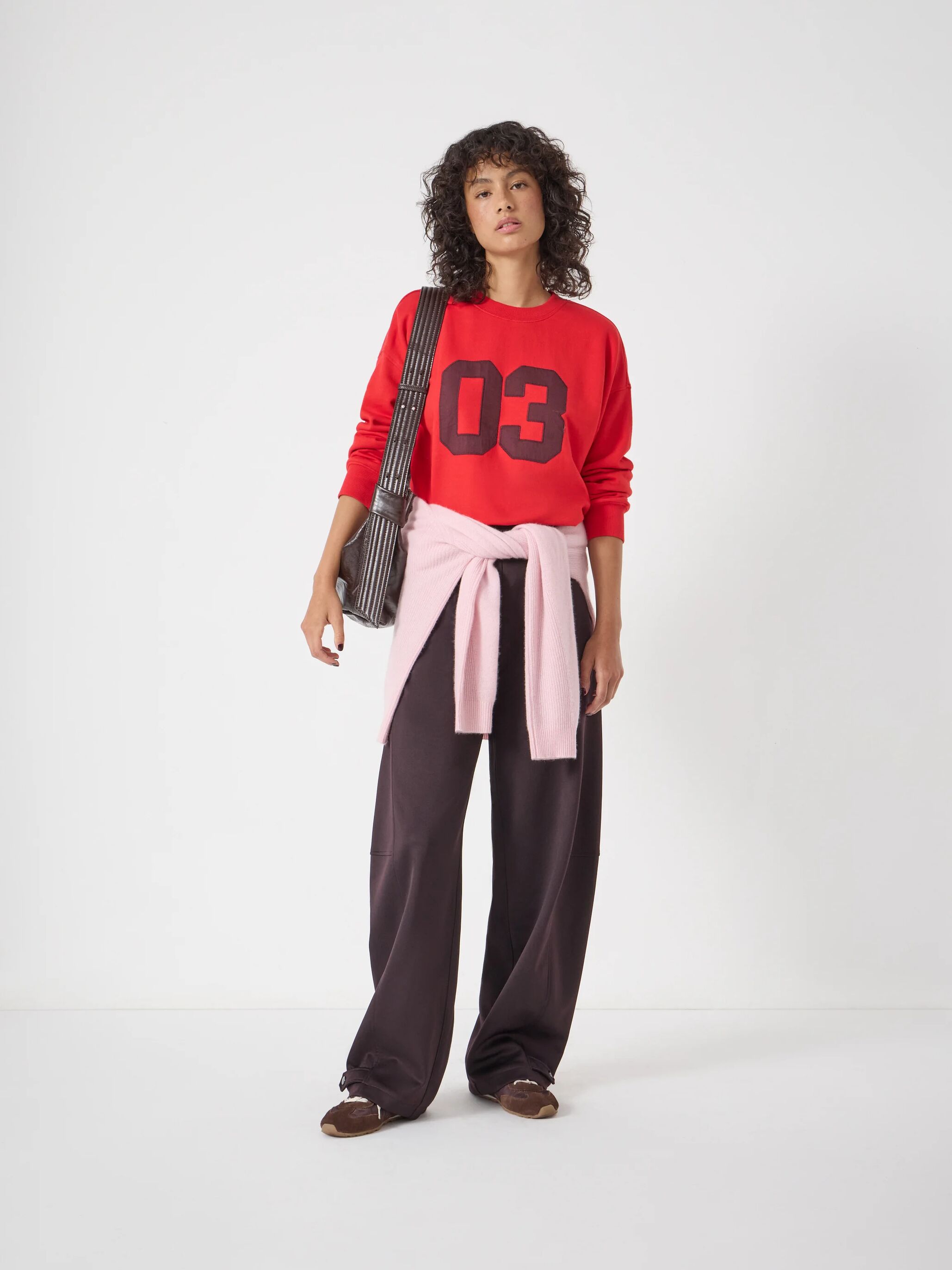 Collegiate 03 Graphic Sweatshirt