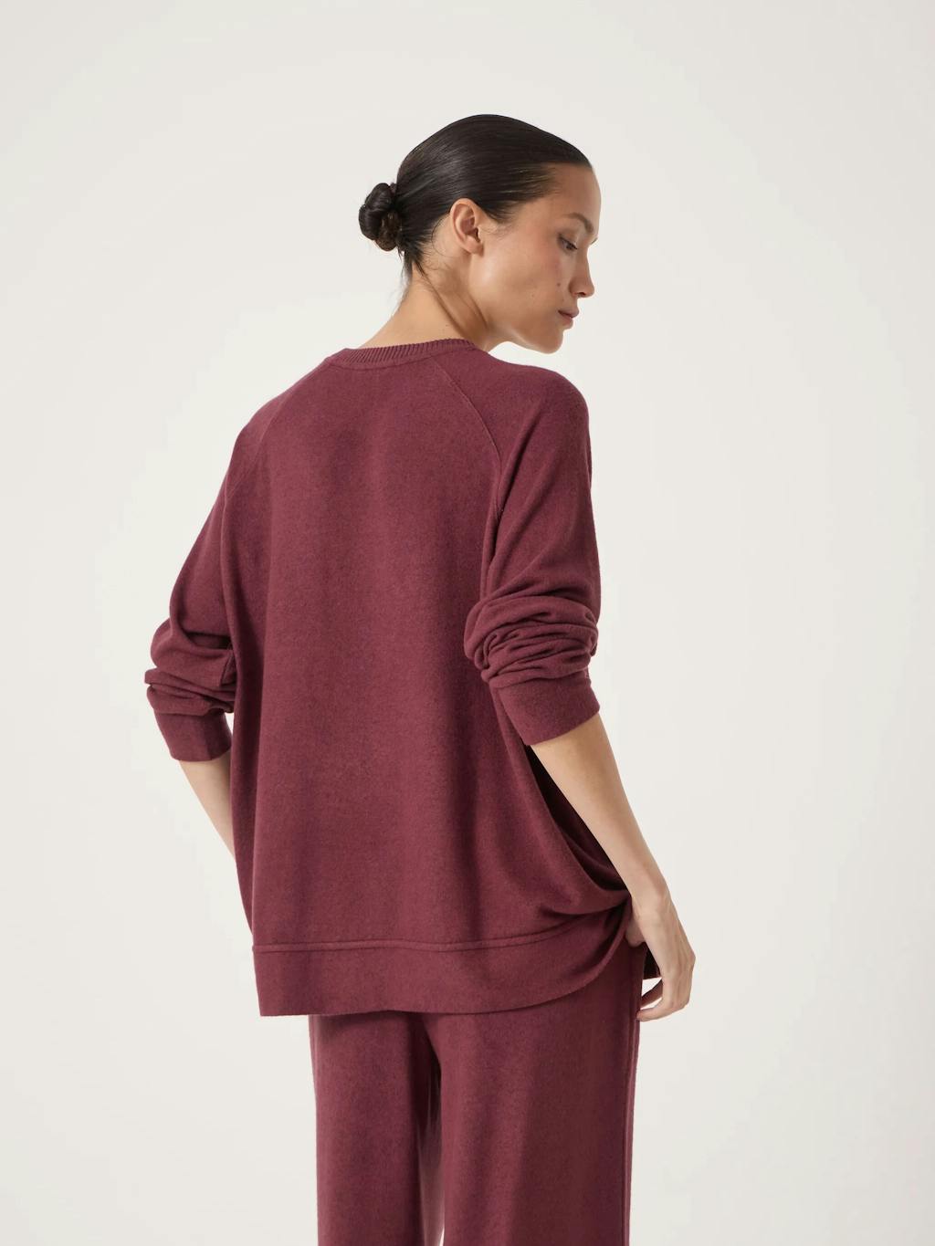 013876-1410-03 Elle Supersoft Raglan Top