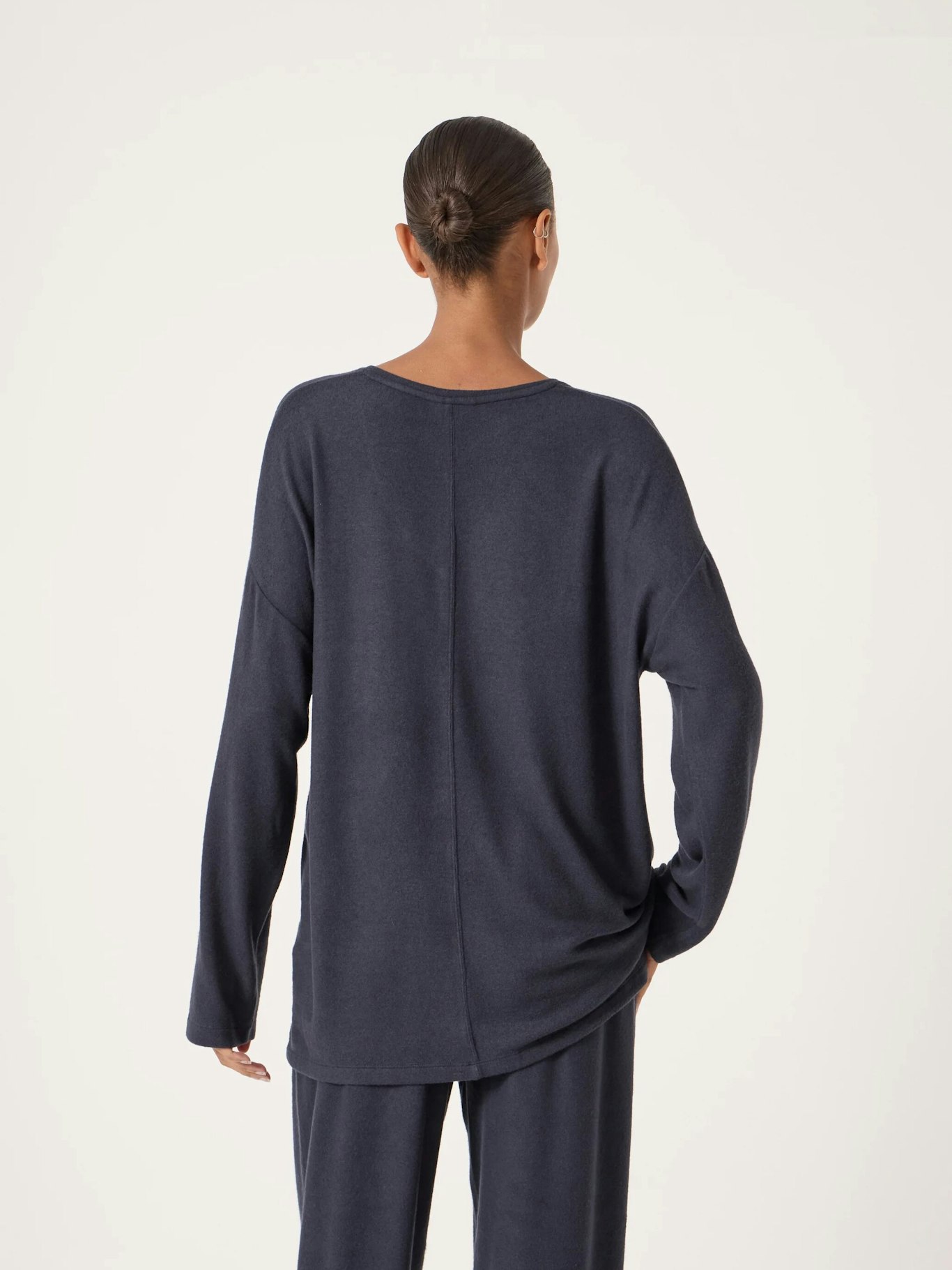 013879-1658-03 Gillian Supersoft V Neck Top