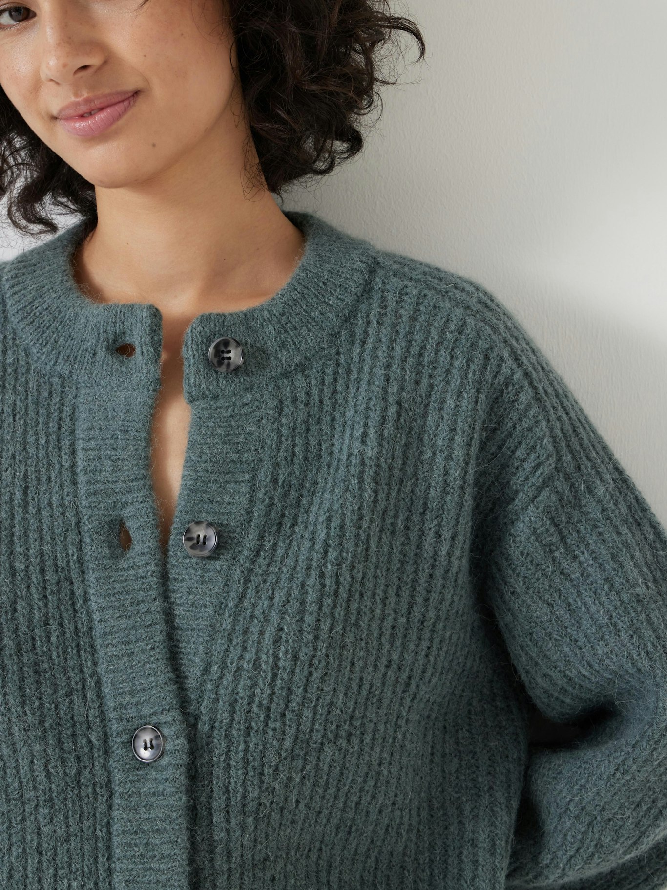 013113-1833-04 Raven Wool Blend Cardigan