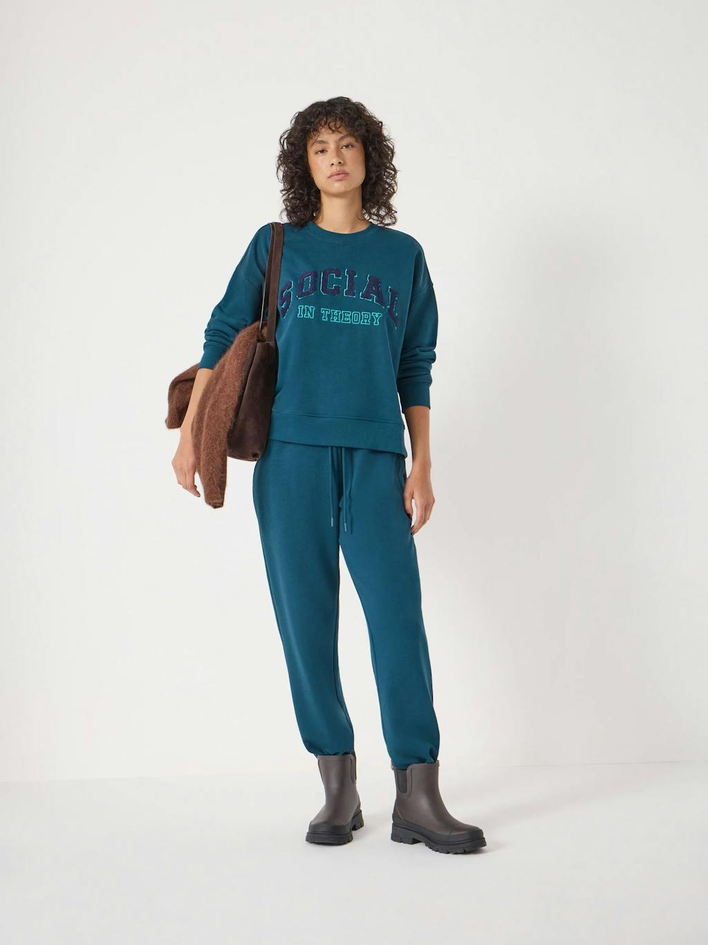 014198-1709-01 Social In Theory Graphic Sweatshirt