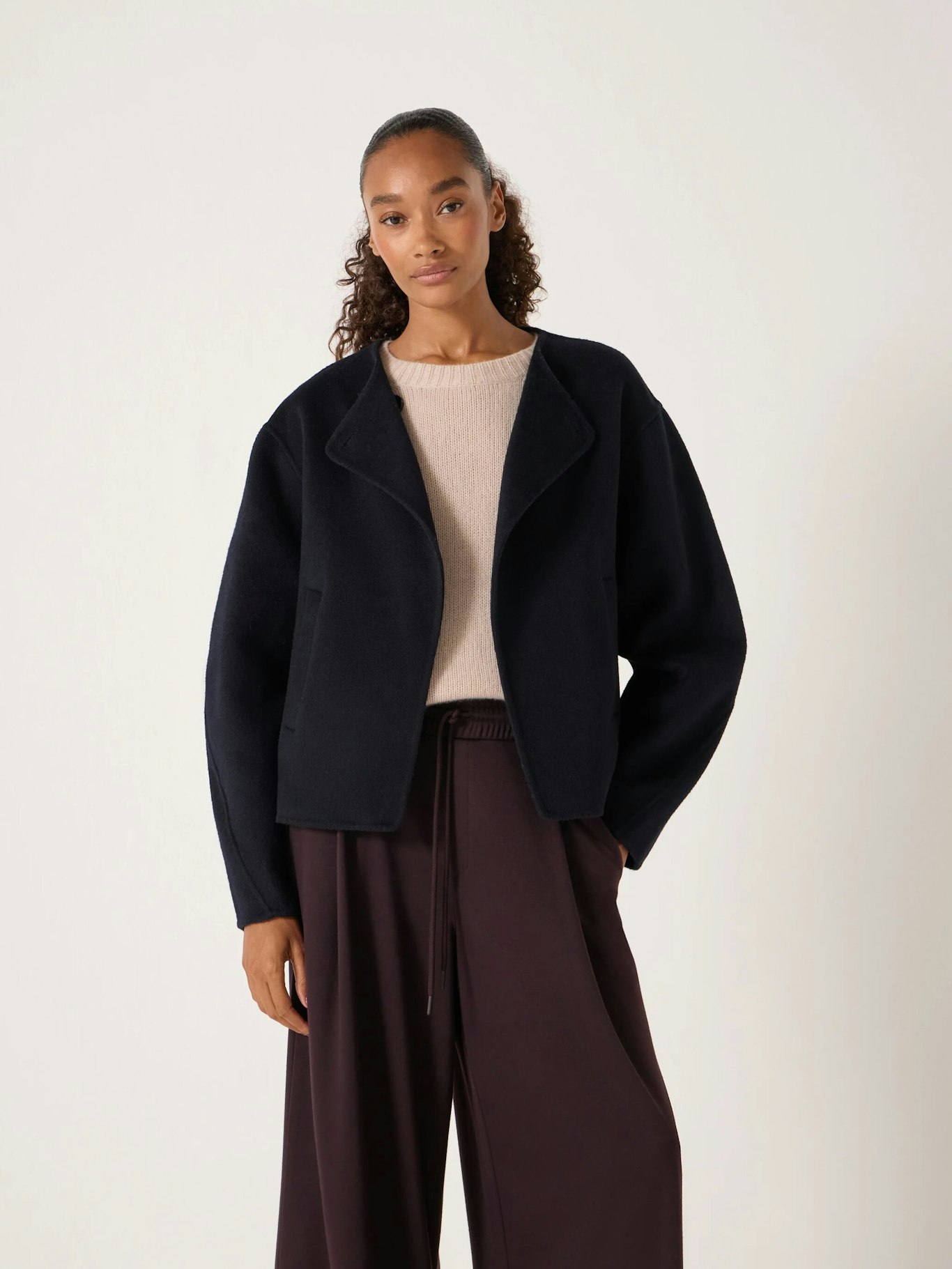 014278-1677-02 Linnie Pure Wool Double Faced Collarless Jacket