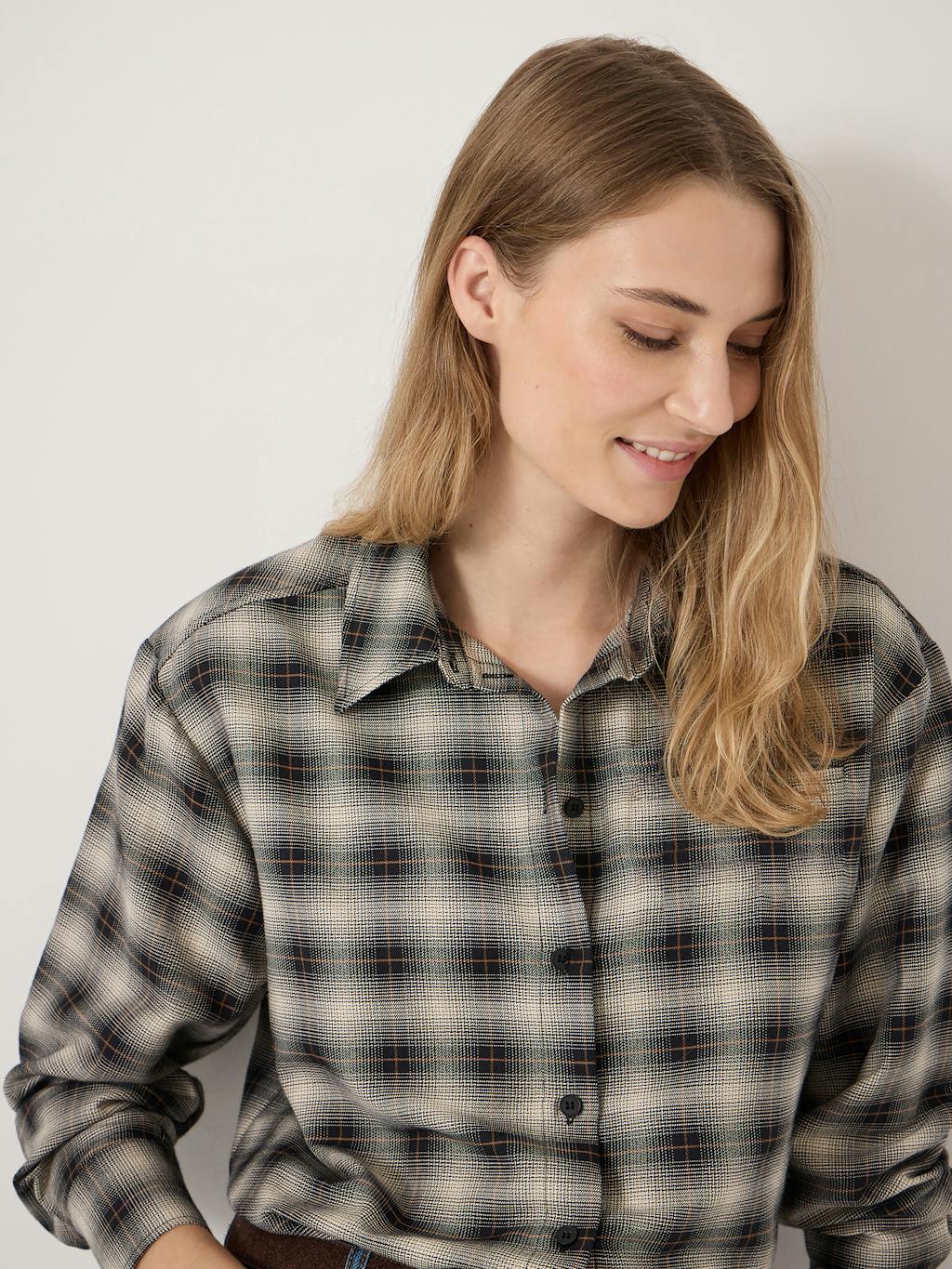 015302-4937-07 Amren Check Long Sleeve Shirt