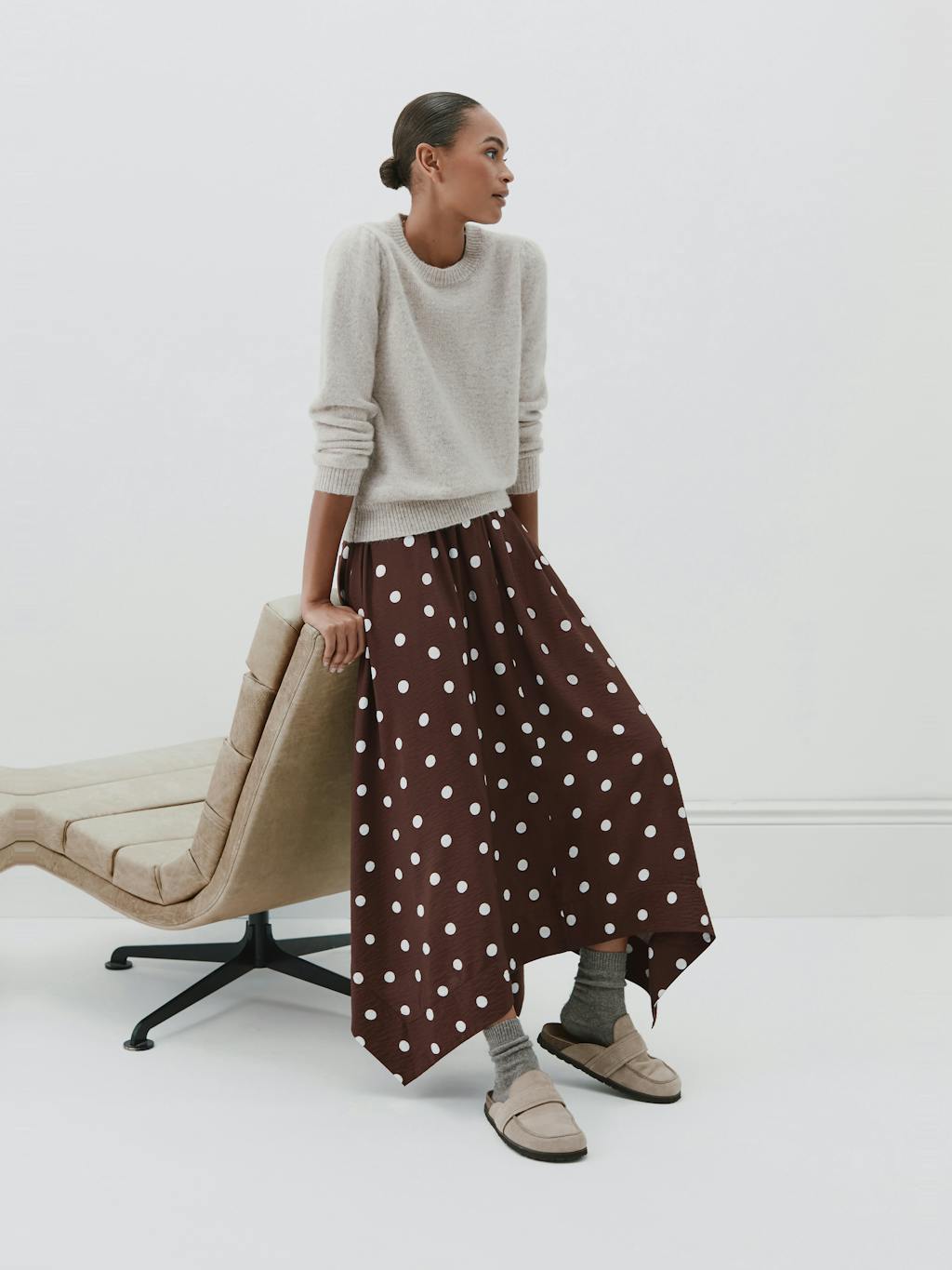 014520-4884-10 Air Flow Hanky Hem Skirt