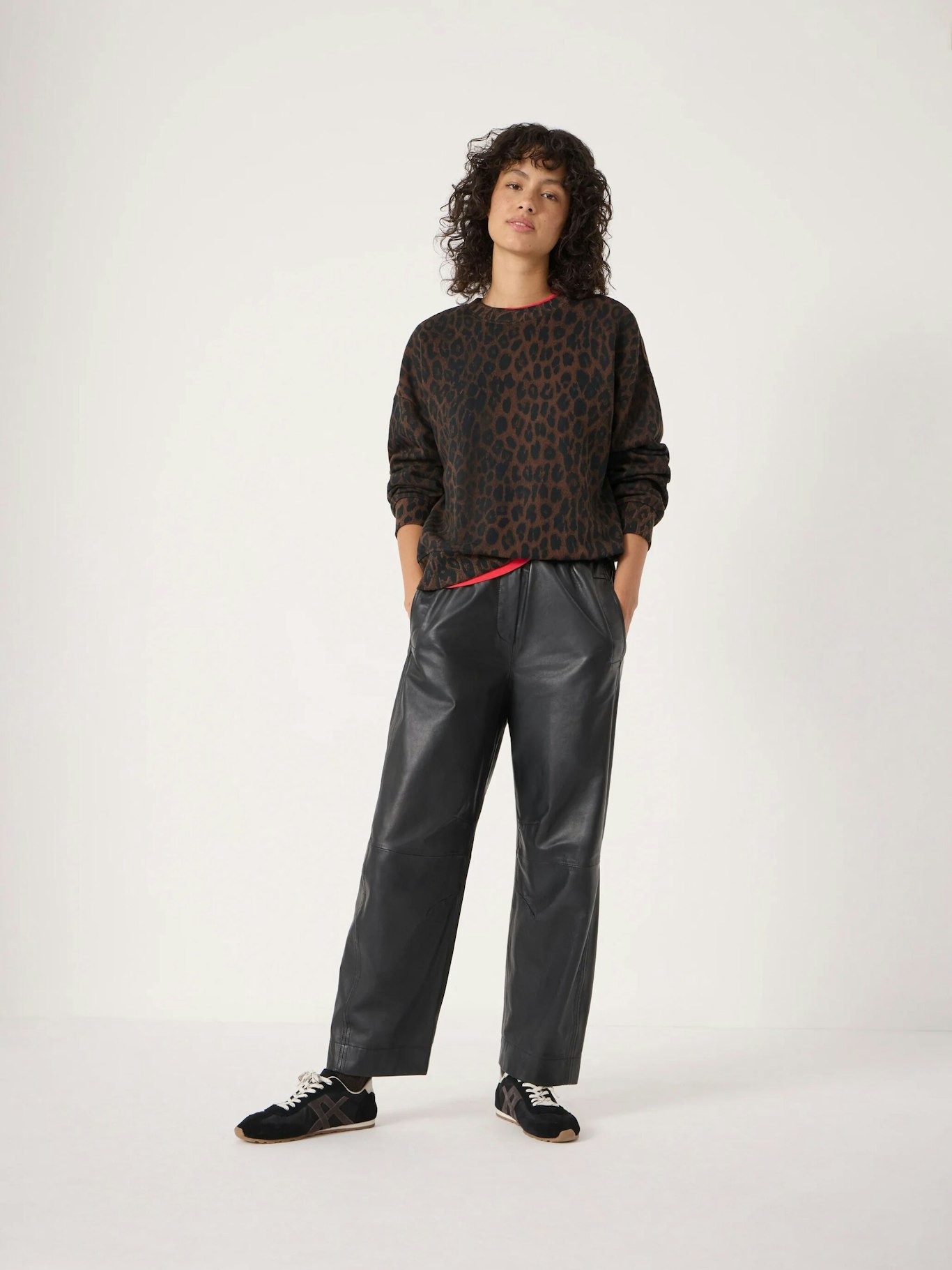 014549-4604-01 Leopard Print Sweatshirt