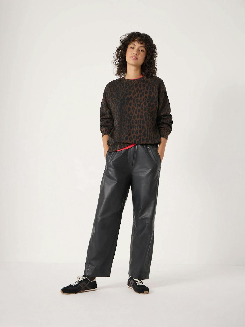 014549-4604-01 Leopard Print Sweatshirt