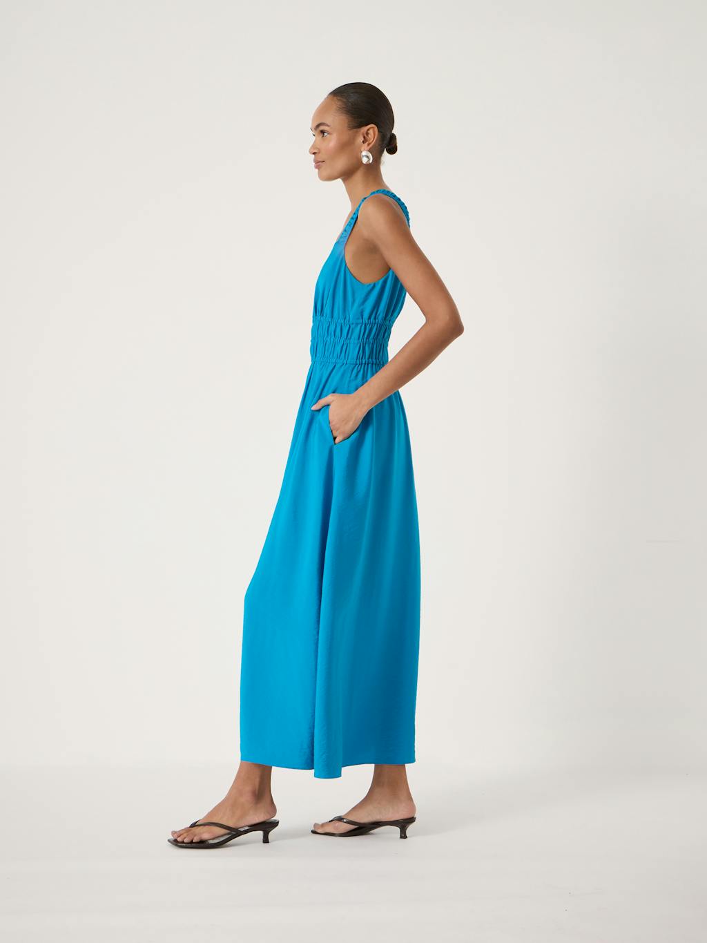 013036-1747-02 Air Flow Gathered Straps Midi Dress