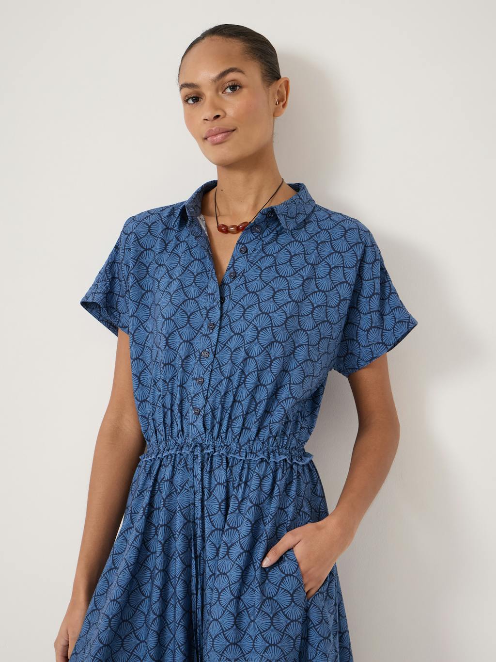 014544-4939-04 Lila Short Sleeve Hanky Hem Dress
