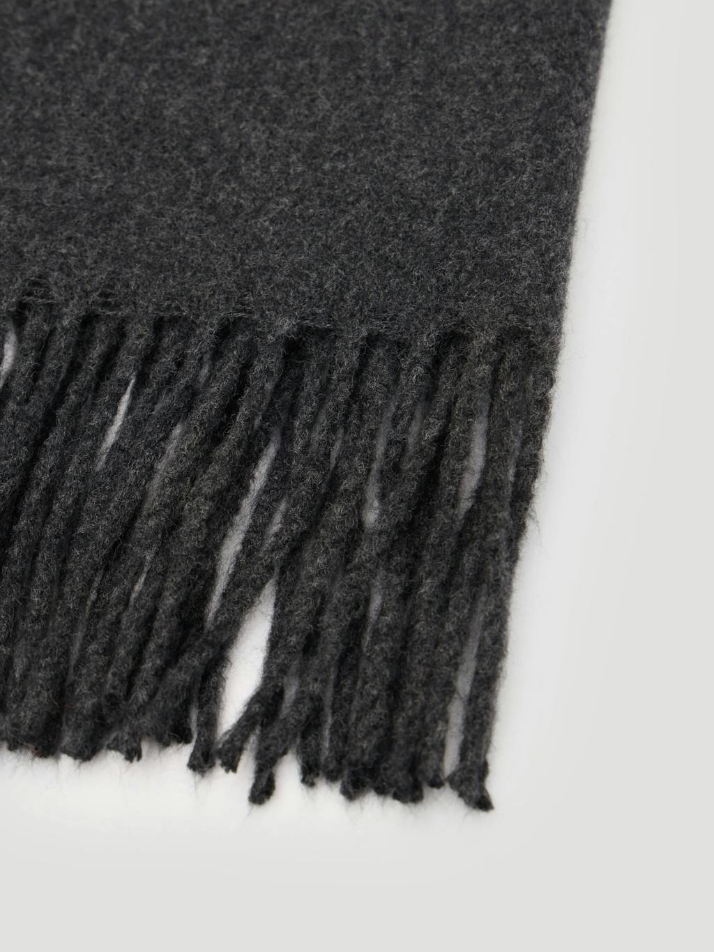014000-3334-03 Fringe Detail Scarf