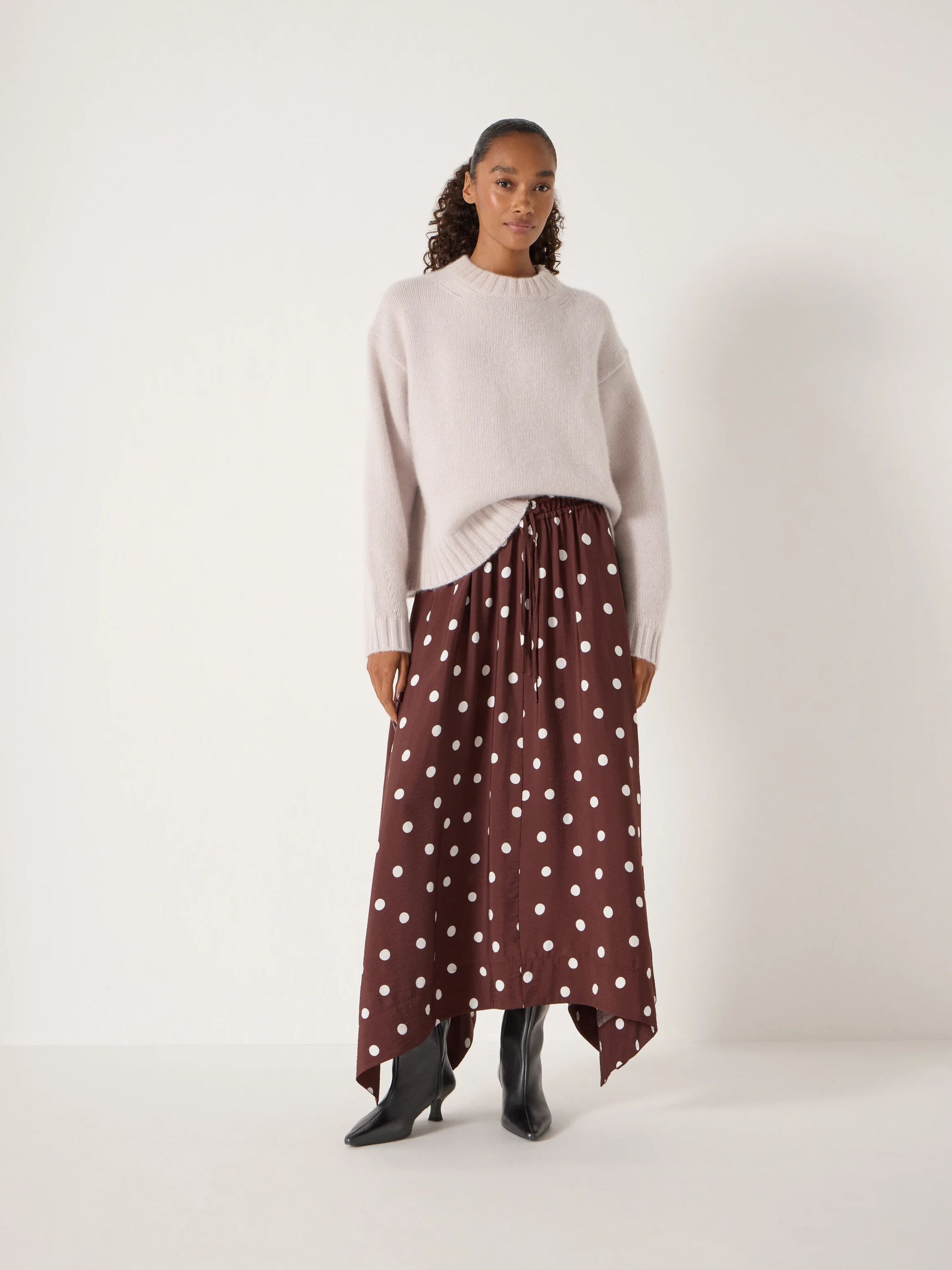 Air Flow Hanky Hem Skirt