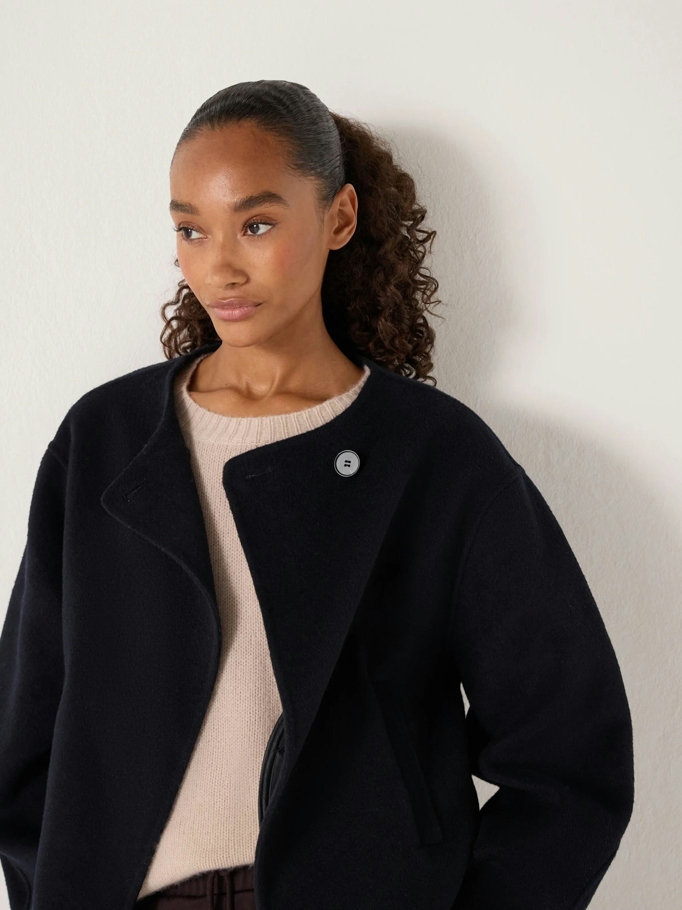 014278-1677-04 Linnie Pure Wool Double Faced Collarless Jacket