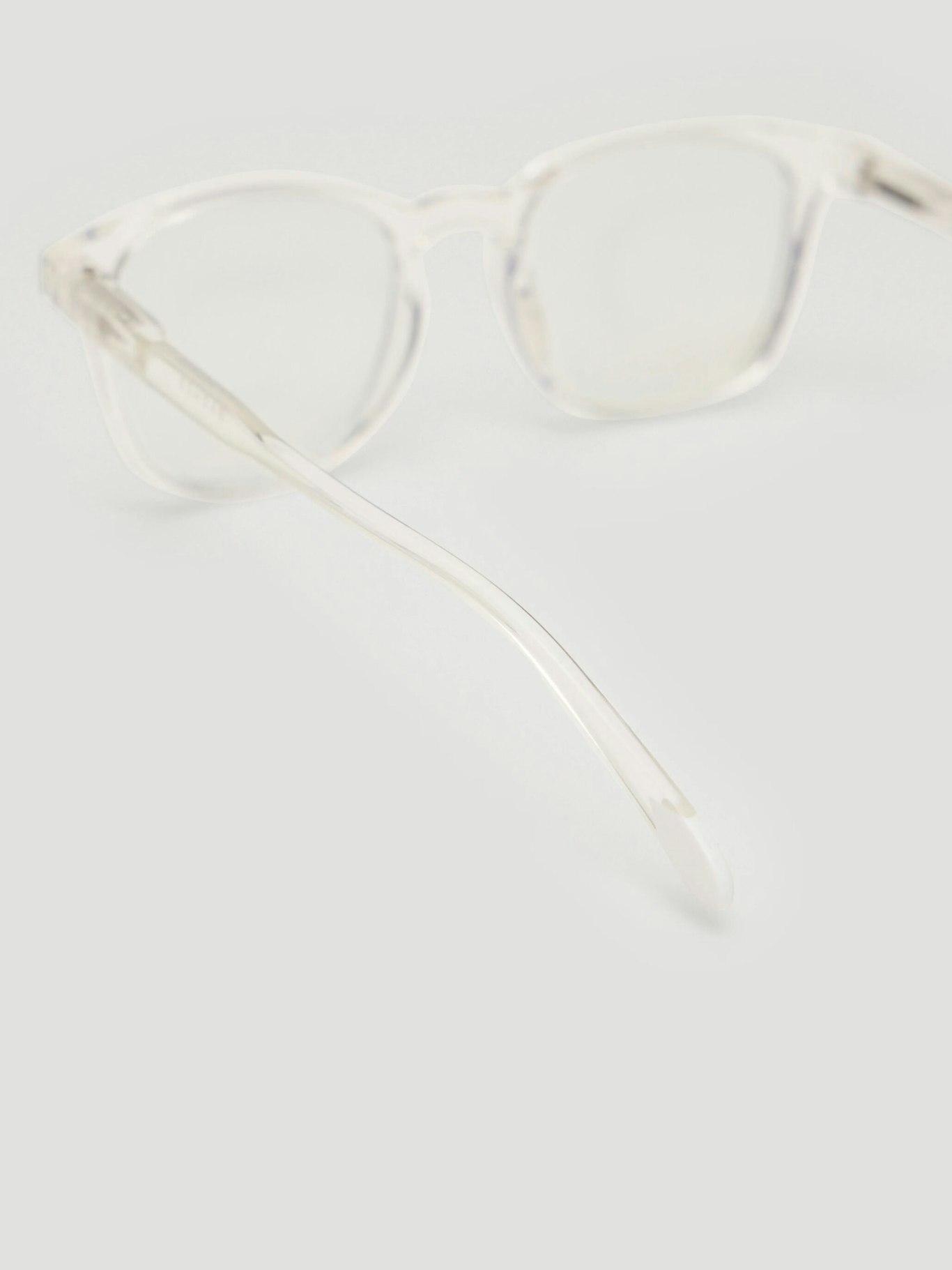 015065-0001-04 Barner Dalston Glossy Reading Glasses