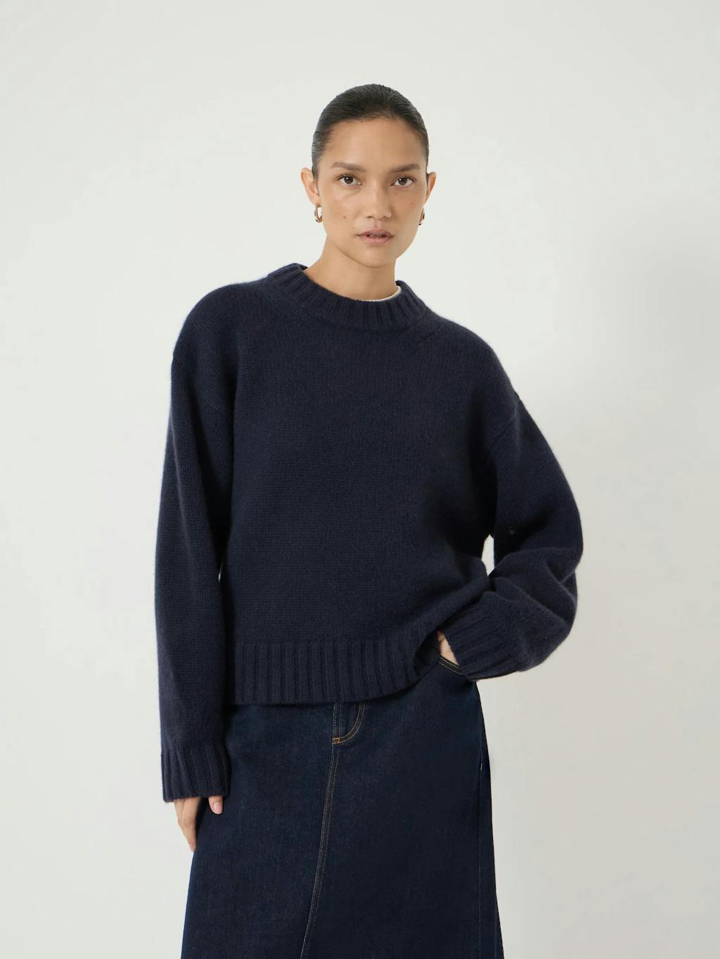 014260-1658-011 Cora Relaxed Chunky Cashmere Crew Jumper