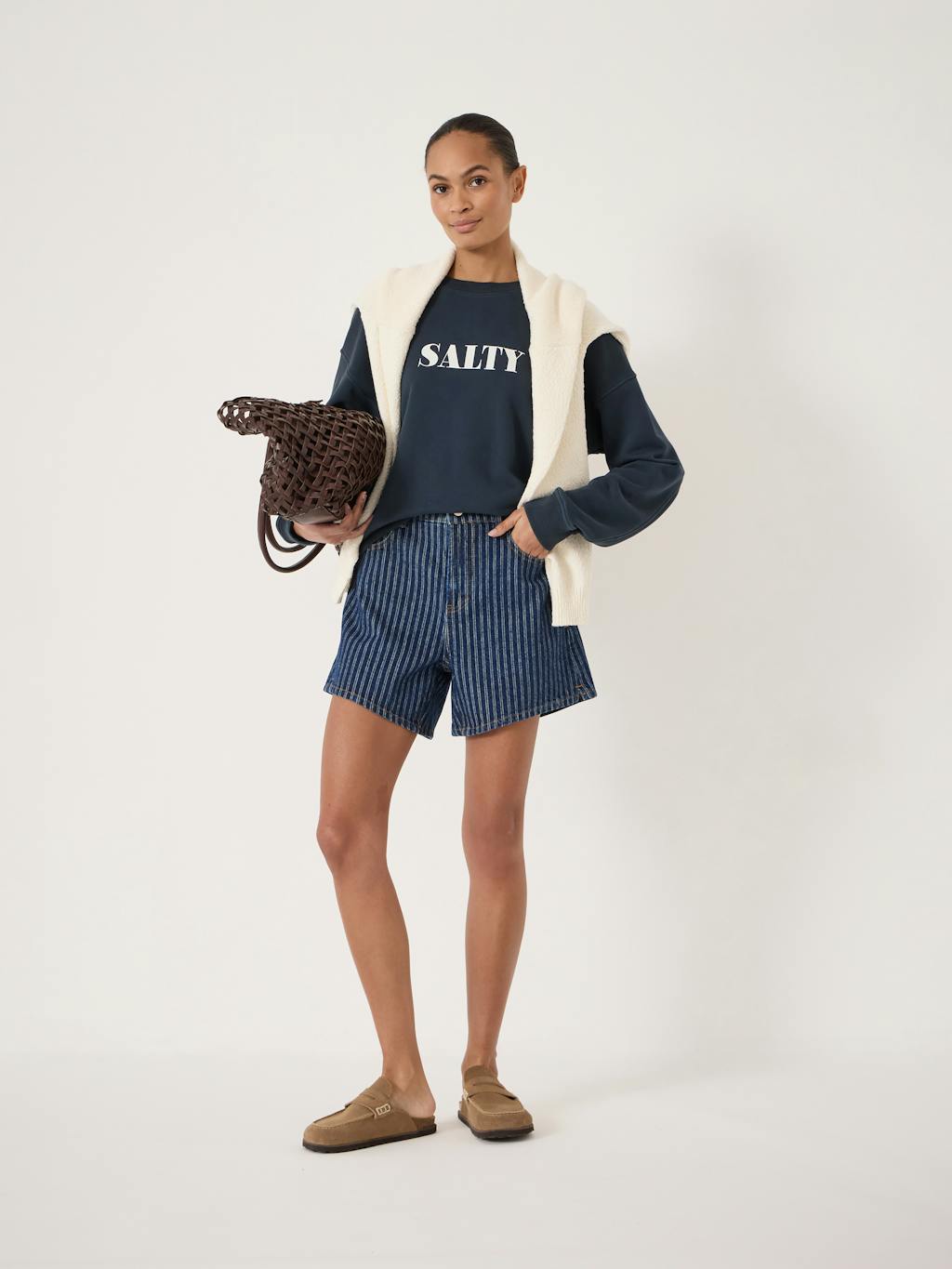015082-1658-02 Salty Graphic Washed Sweatshirt