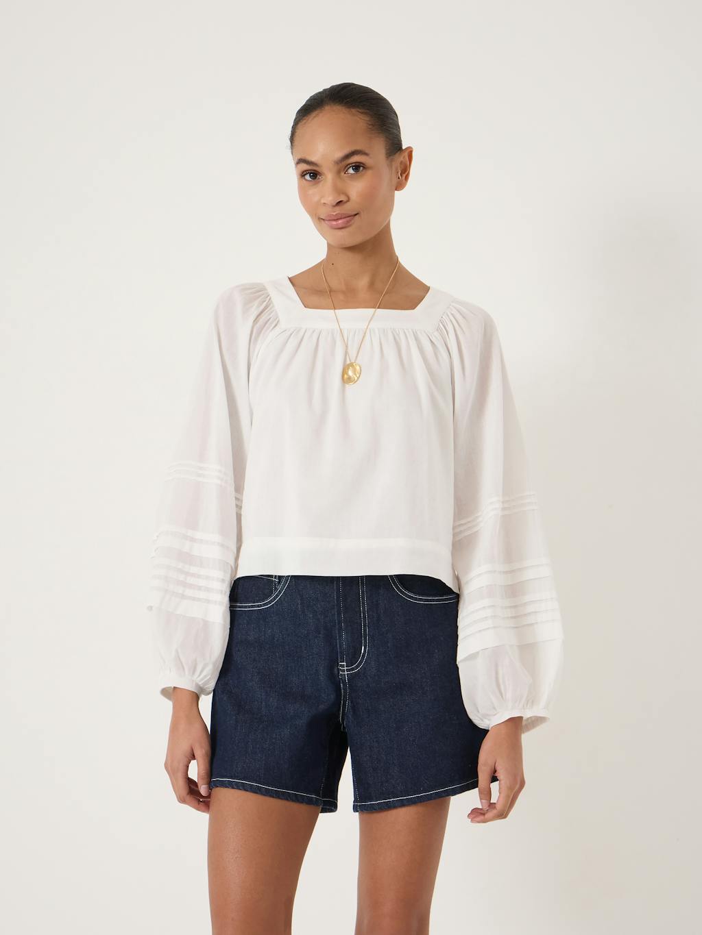 014477-0001-01 Raye Square Neckline Cotton Blouse