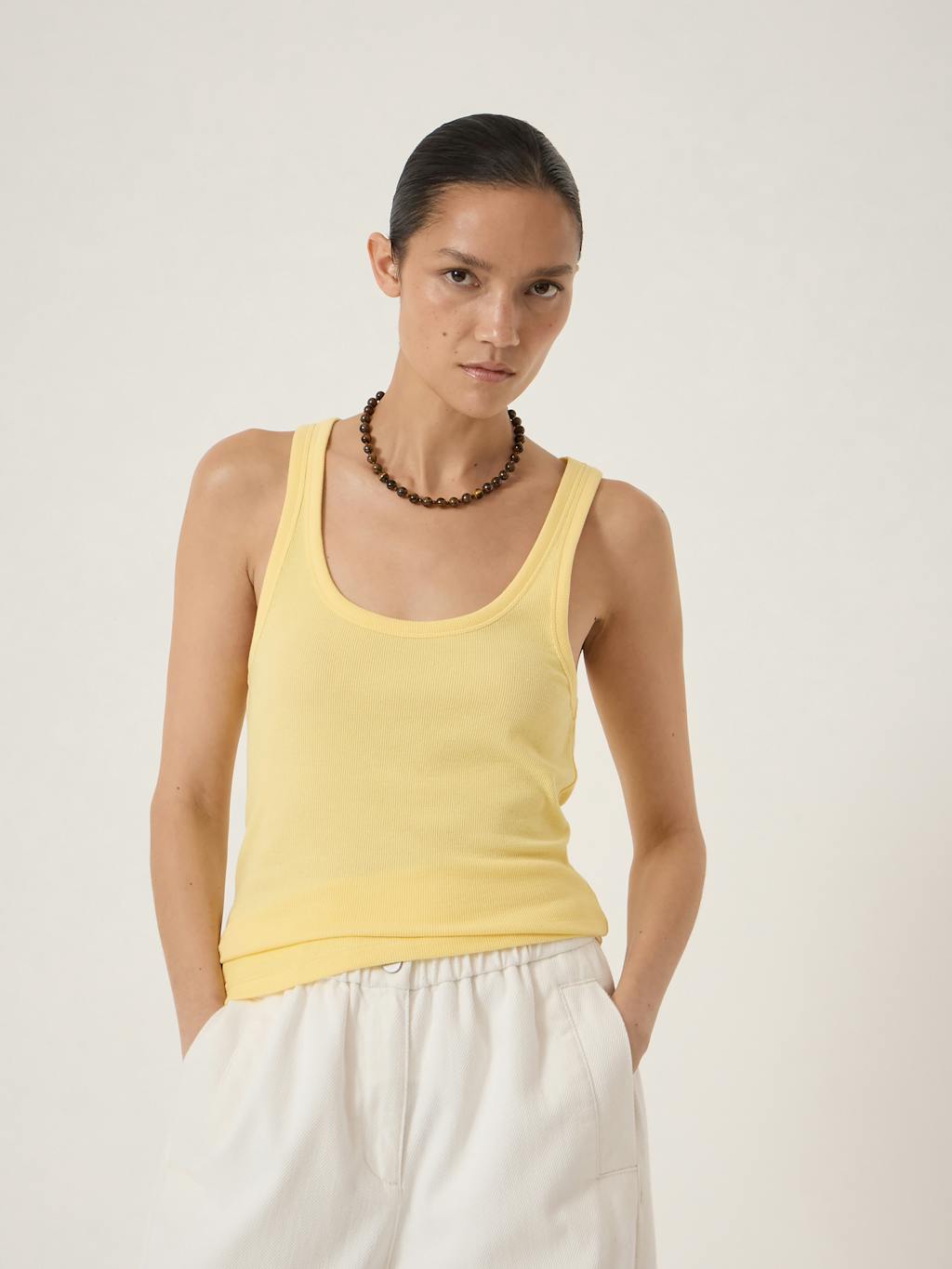 012669-0756-01 Scoop Neck Ribbed Vest