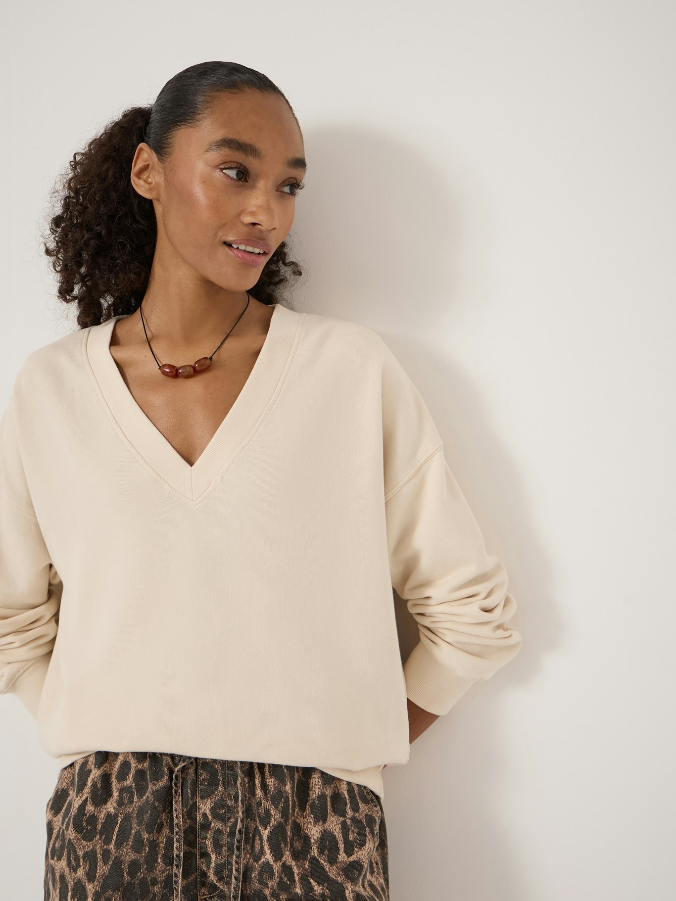 014472-3826-04 Cleo V-Neck Cotton Sweatshirt