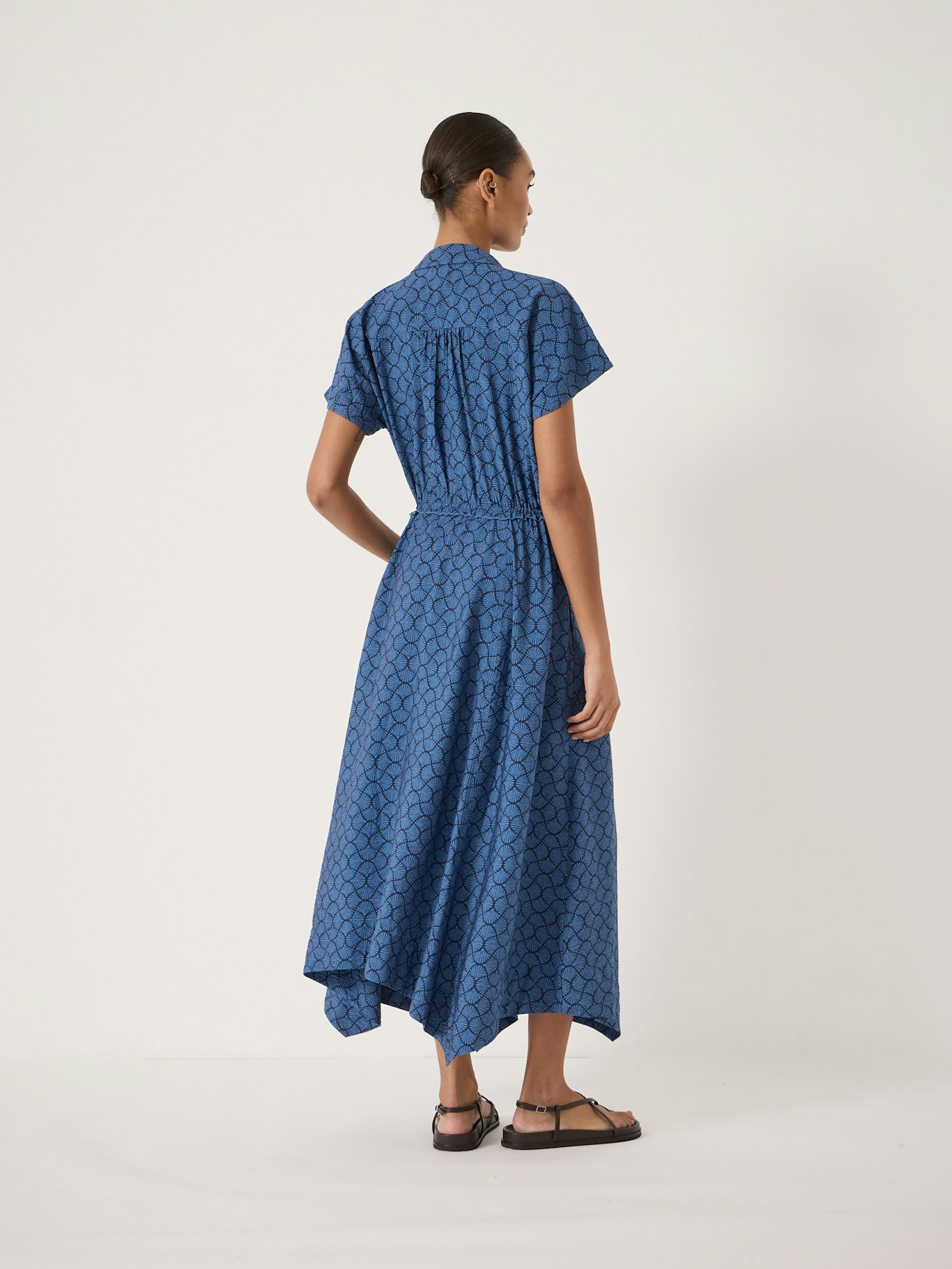 014544-4939-03 Lila Short Sleeve Hanky Hem Dress