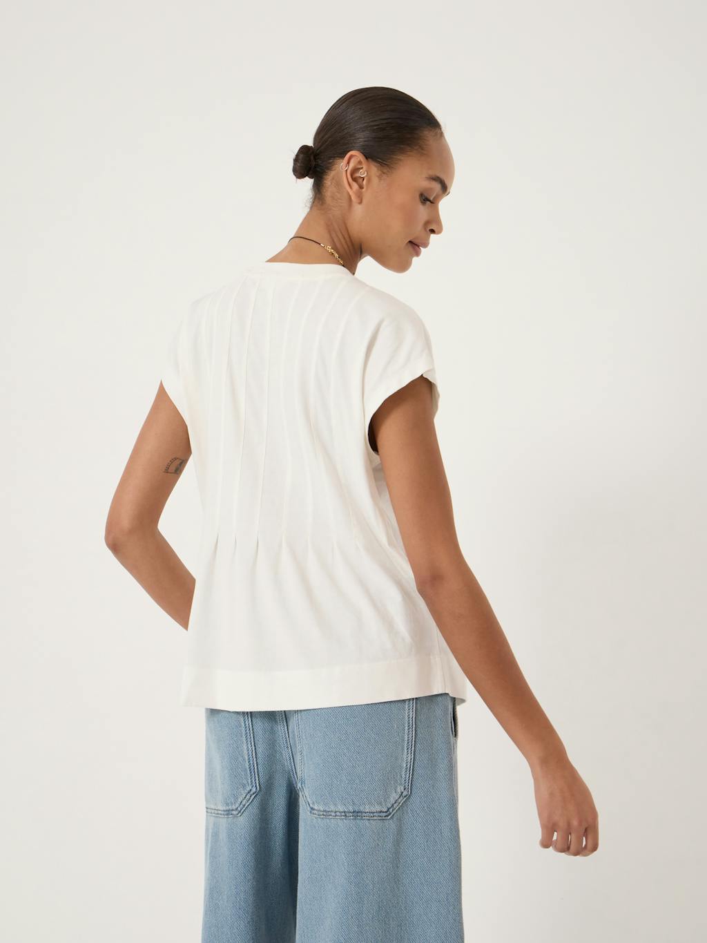 014633-0004-03 Ellery Pleat Release T-Shirt