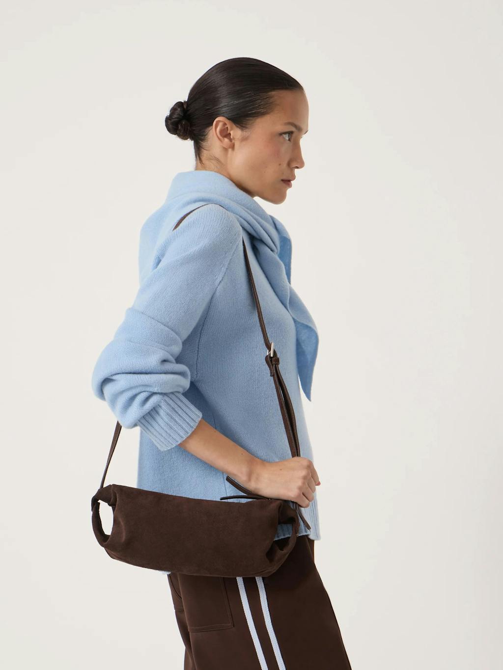 014638-0533-02 Suede Barrel Bag