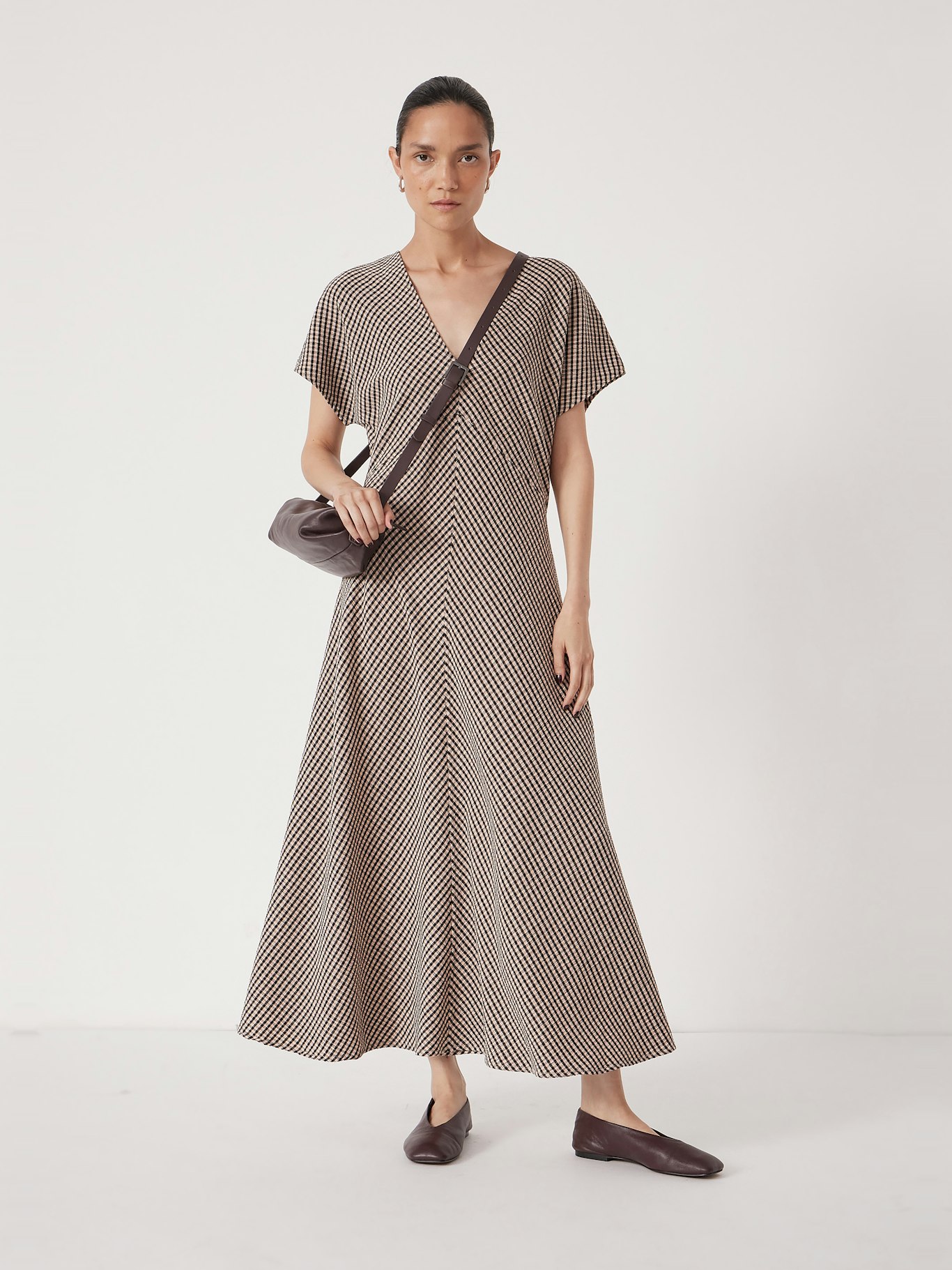 014545-0331-02 Grace Jersey Gingham Check V-Neck Maxi Dress