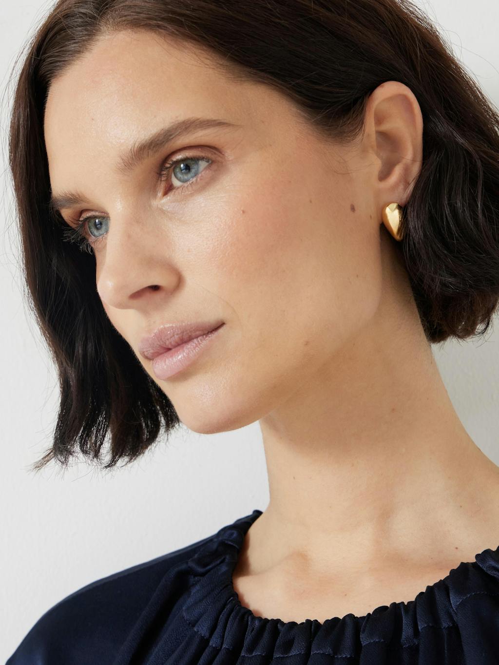 013691-3037-02 Teardrop Pendant Earrings