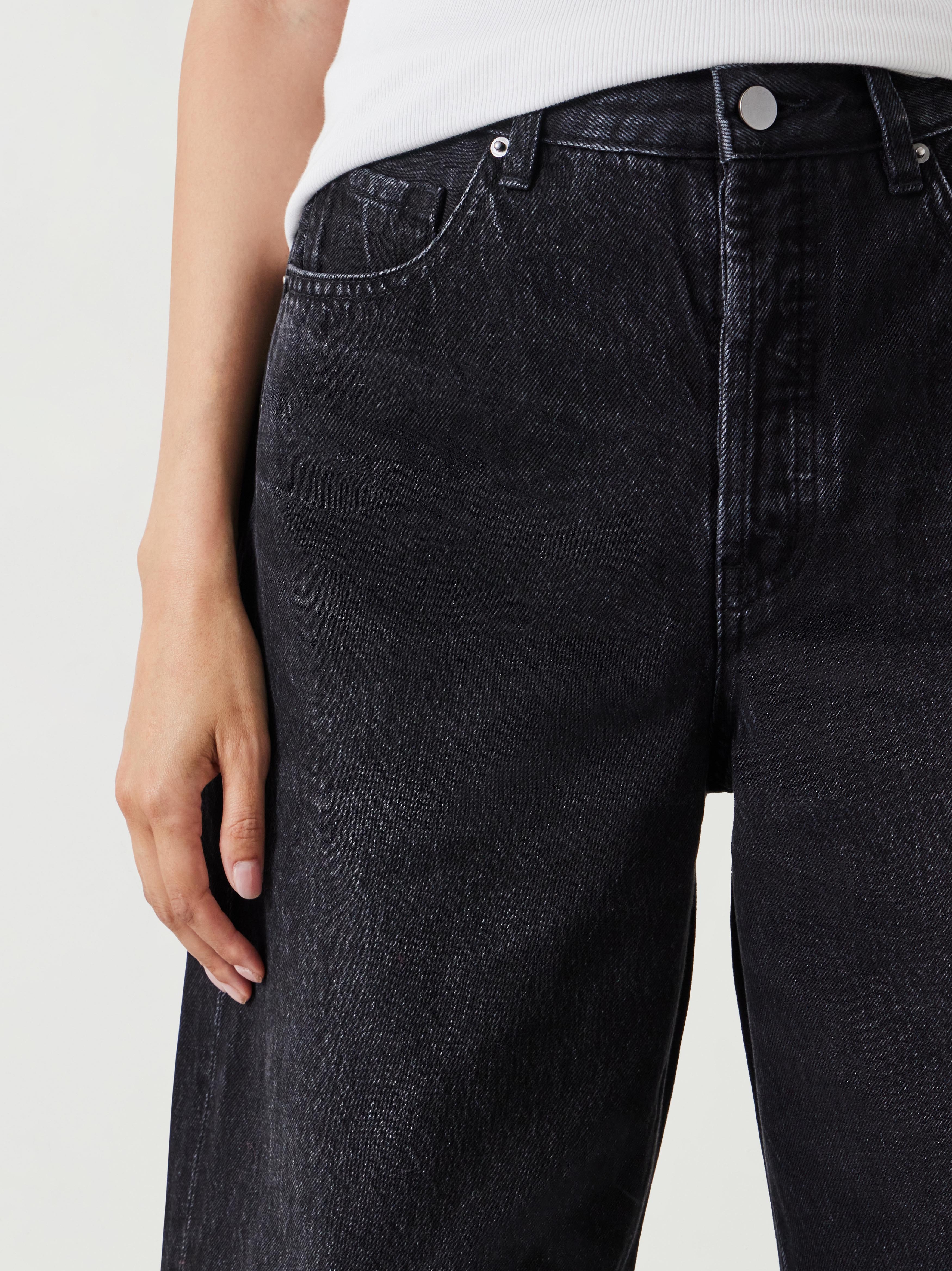 Mia Cropped Straight Leg Jeans