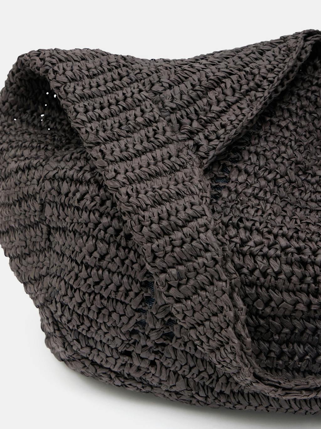 013226-0450-04 Raffia Oversized Tote Bag