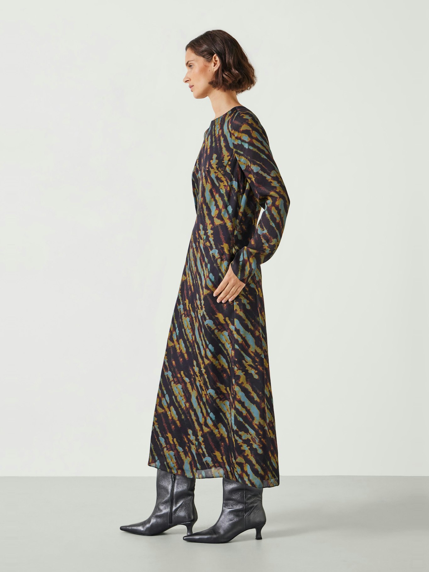 012168-4680-04 Daniela Midi Dress