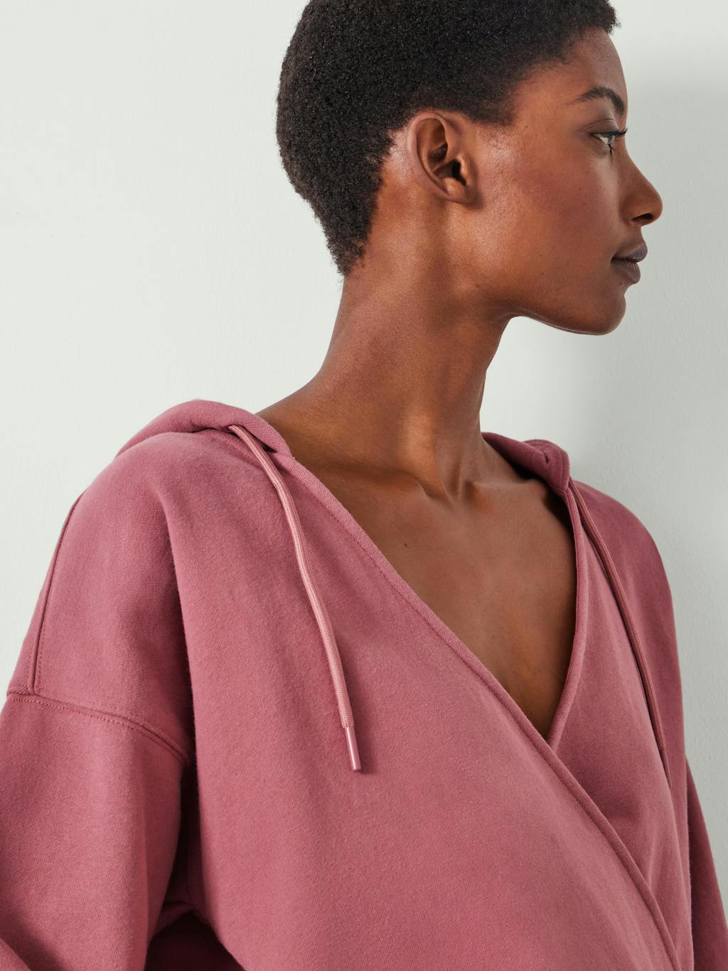 012082-1305-04 Daisy Wrap Hoodie