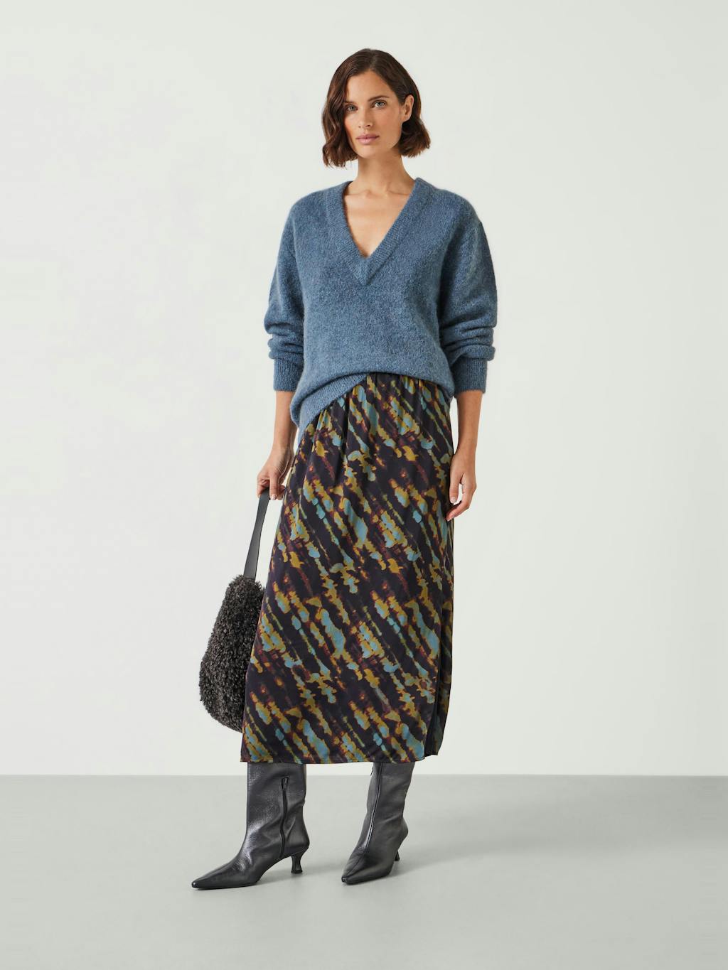 012176-3313-02 Lacey V Neck Alpaca Blend Jumper