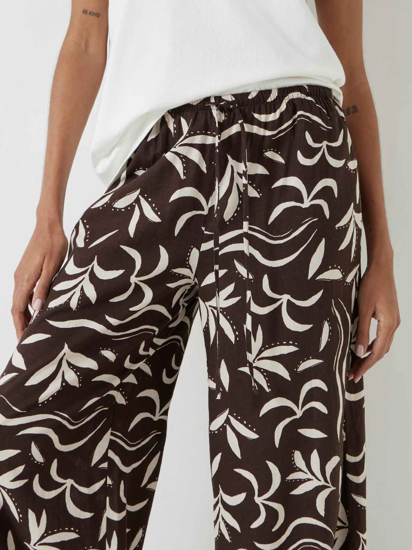 013080-4780-04 Printed Linen Blend Trousers