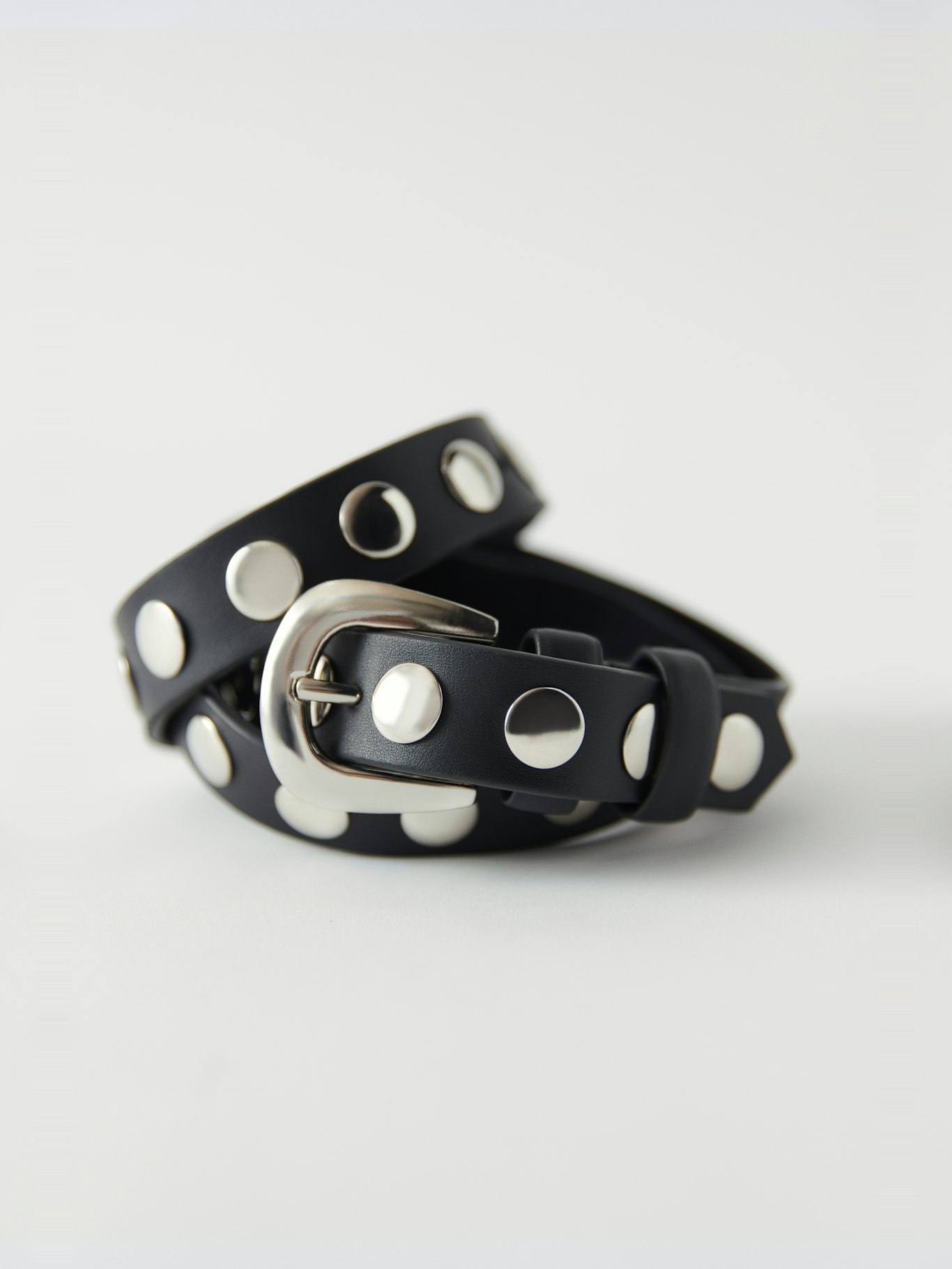 012258-0456-10 Seren Studded Leather Belt