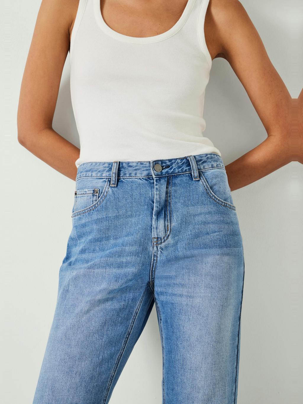 012821-2797-04 Boyfriend Jeans