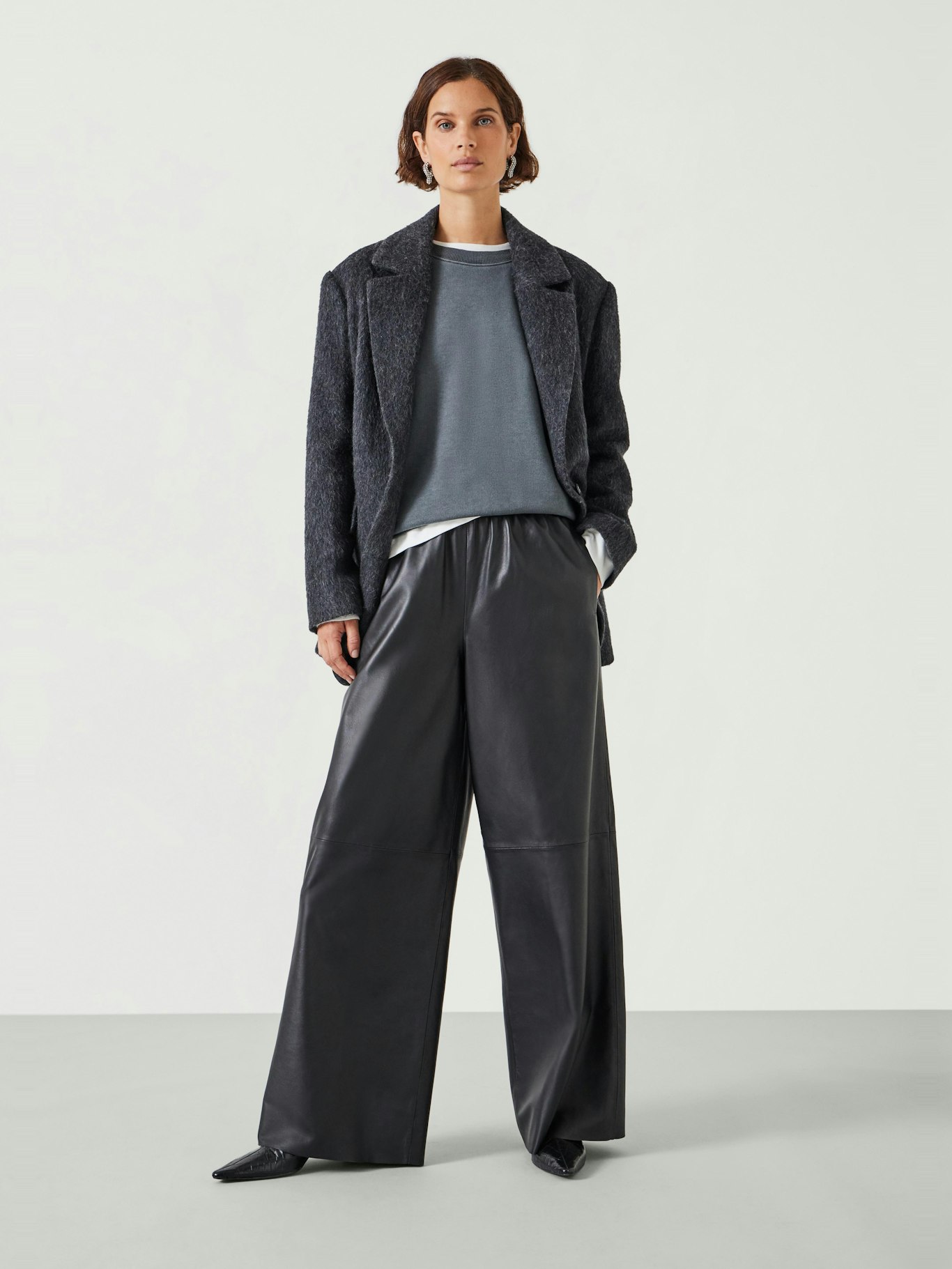 011821-0456-01 Agatha Leather Pull On Trousers