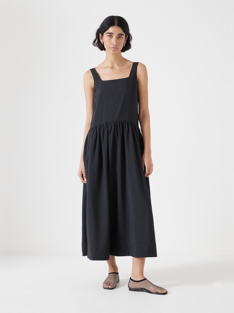 Air Flow Square Neck Midi Ballerina Dress