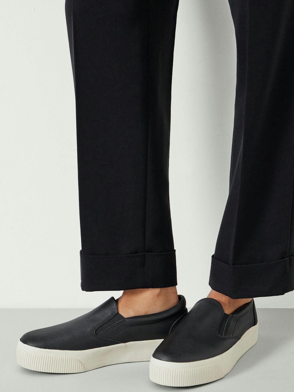 012605-2762-04 Gili Flatform Leather Trainers