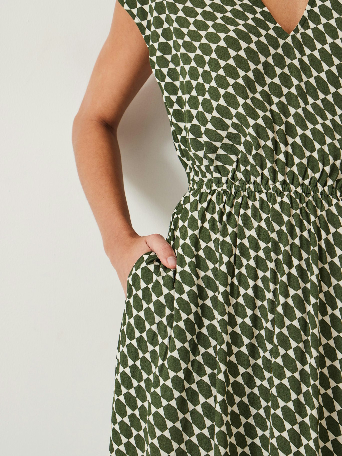 011312-4558-02 Klara Relaxed Maxi Dress