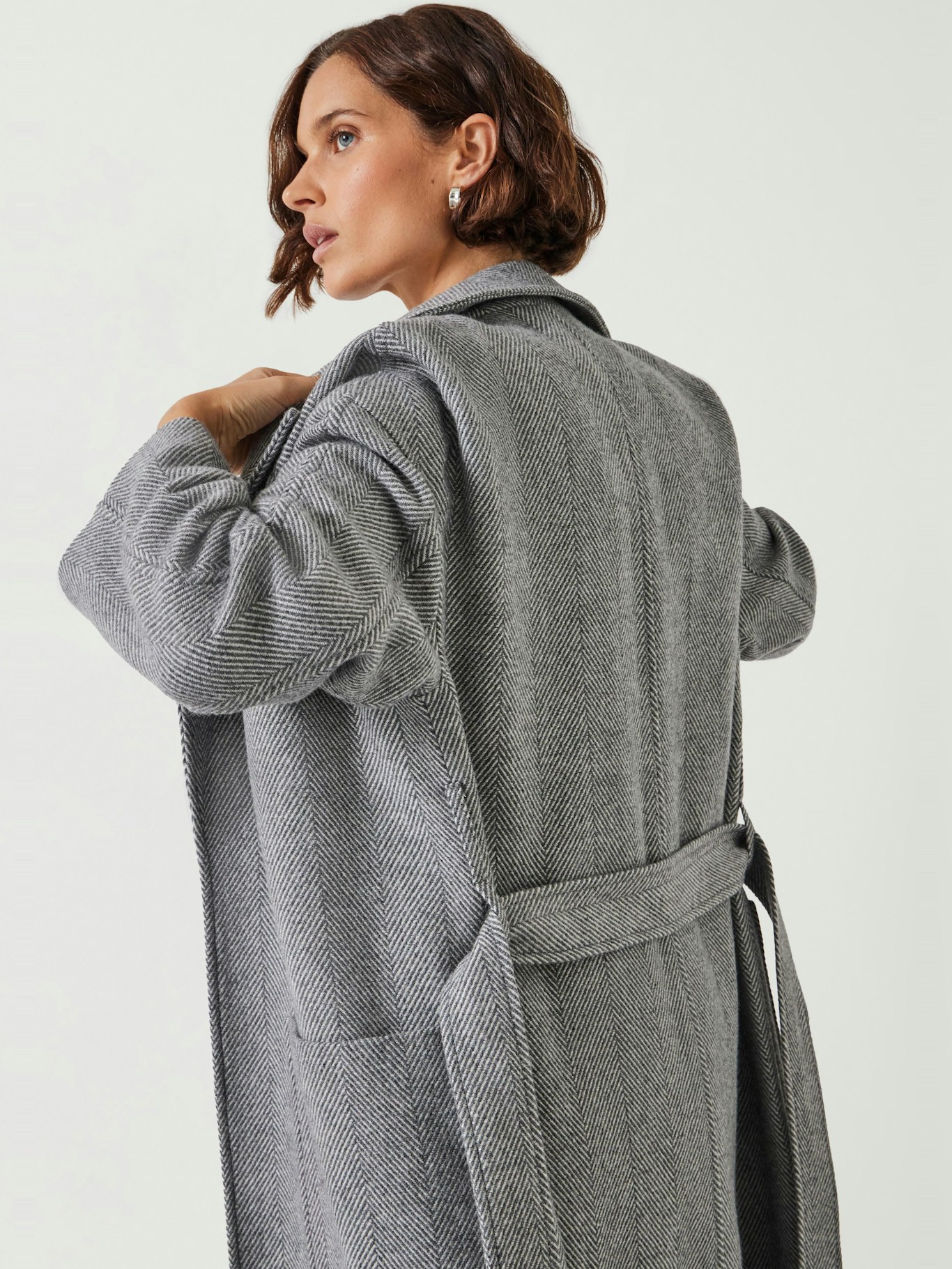 012443-0362-02 Kaitlin Lined Wool Blend Oversized Herringbone Coat
