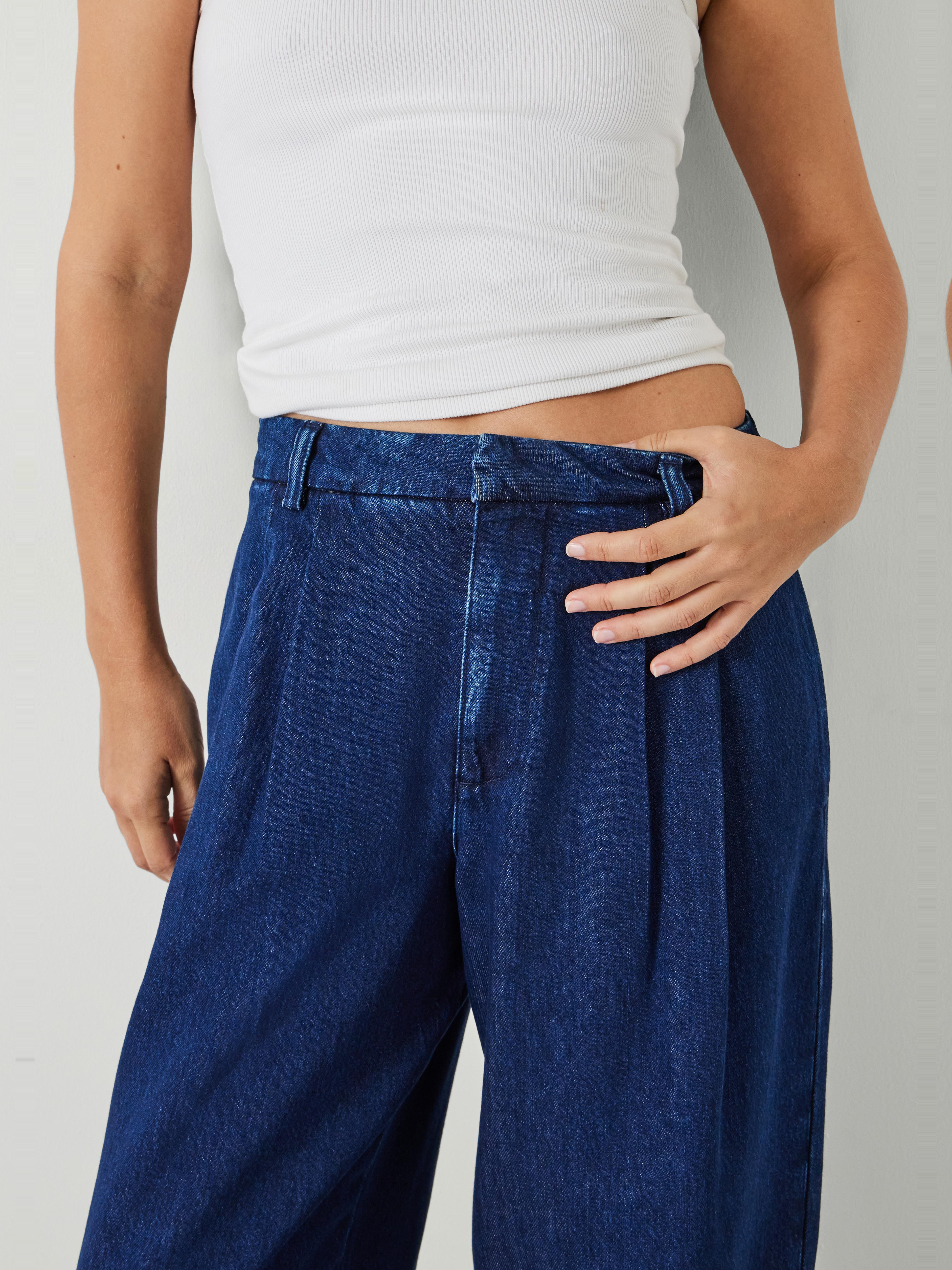 Lya Pleated Wide Leg Jeans